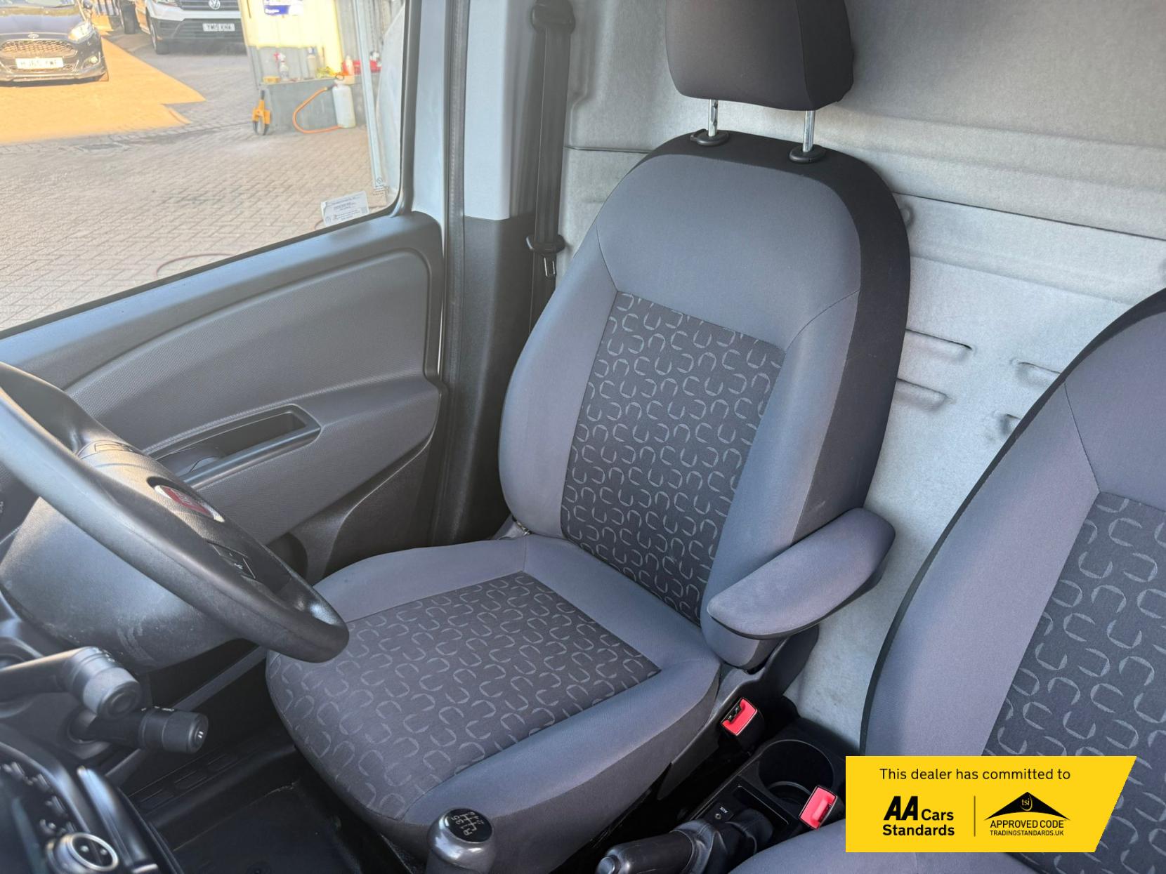 Fiat Doblo 1.6 MultiJetII Maxi Tecnico Panel Van 6dr Diesel Manual L2 H1 Euro 6 (s/s) (120 bhp)
