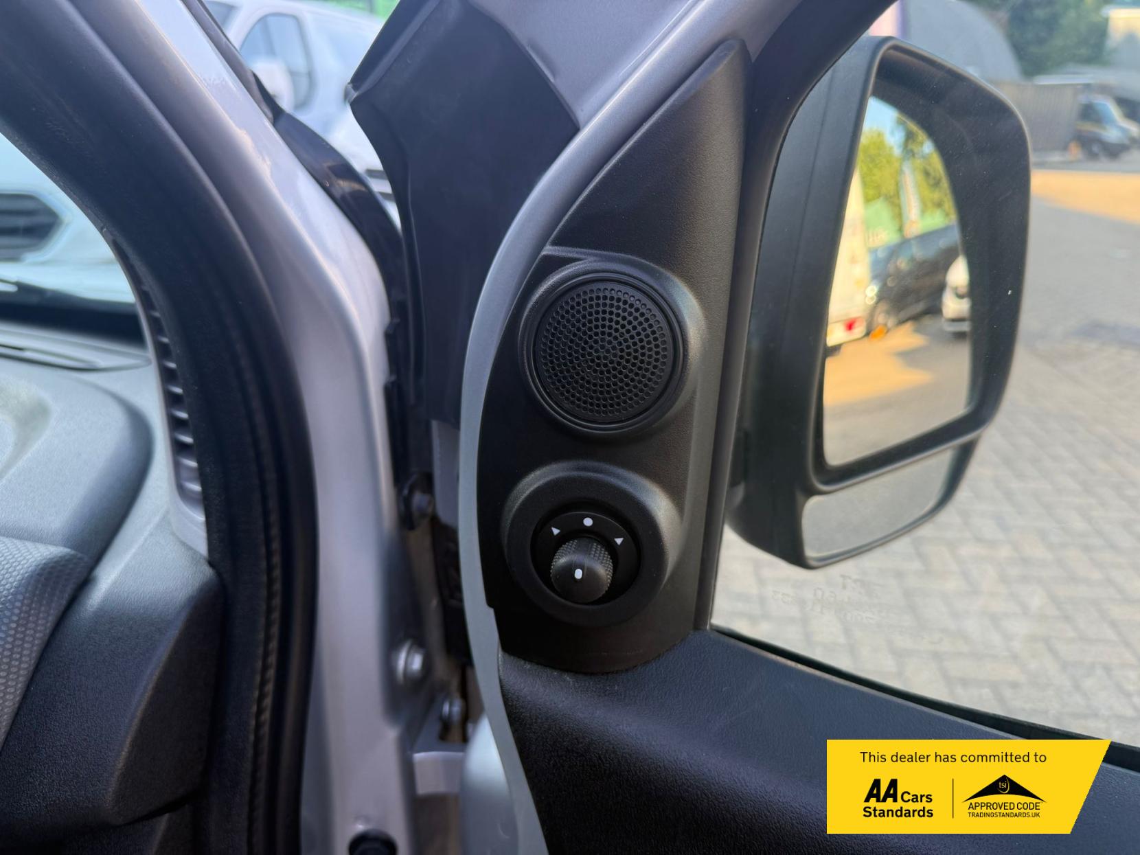 Fiat Doblo 1.6 MultiJetII Maxi Tecnico Panel Van 6dr Diesel Manual L2 H1 Euro 6 (s/s) (120 bhp)
