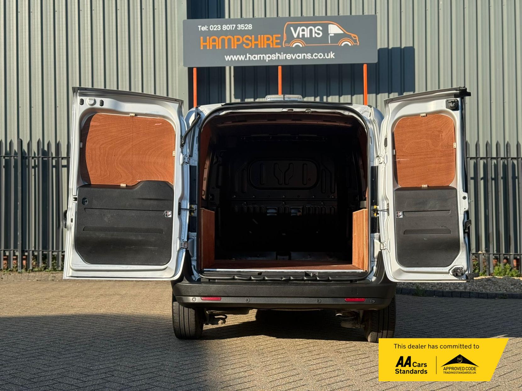 Fiat Doblo 1.6 MultiJetII Maxi Tecnico Panel Van 6dr Diesel Manual L2 H1 Euro 6 (s/s) (120 bhp)