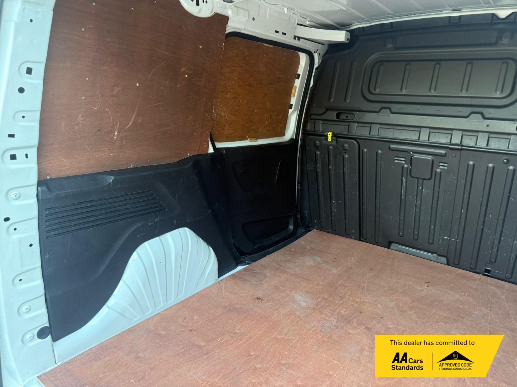 Peugeot Partner 1.5 BlueHDi 1000 Professional Standard Panel Van 5dr Diesel Manual SWB Euro 6 (100 bhp)