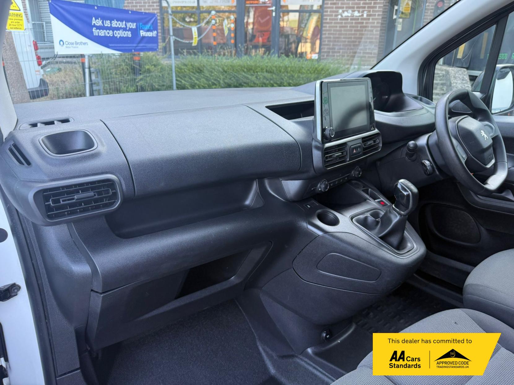 Peugeot Partner 1.5 BlueHDi 1000 Professional Standard Panel Van 5dr Diesel Manual SWB Euro 6 (100 bhp)