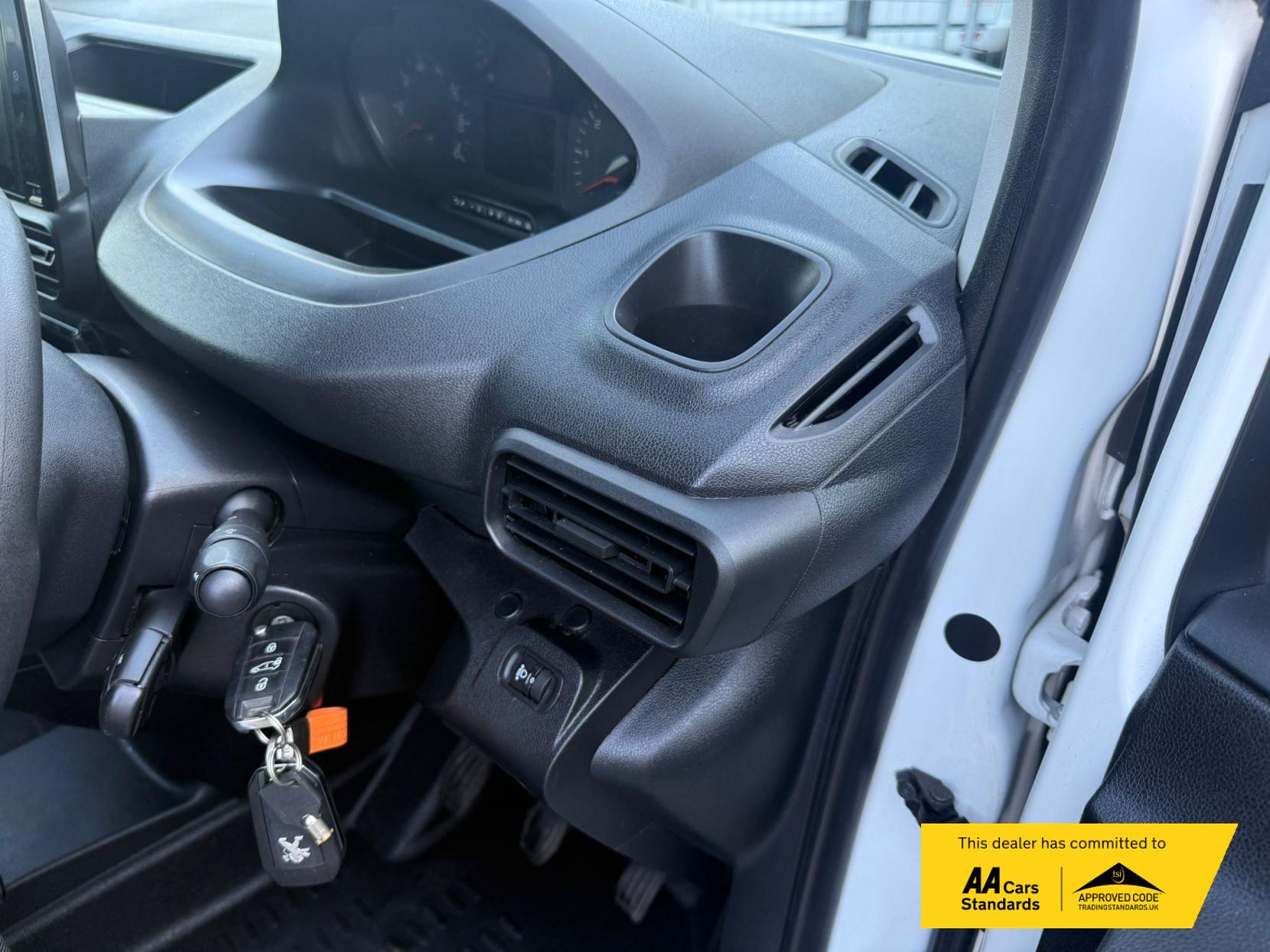 Peugeot Partner 1.5 BlueHDi 1000 Professional Standard Panel Van 5dr Diesel Manual SWB Euro 6 (100 bhp)