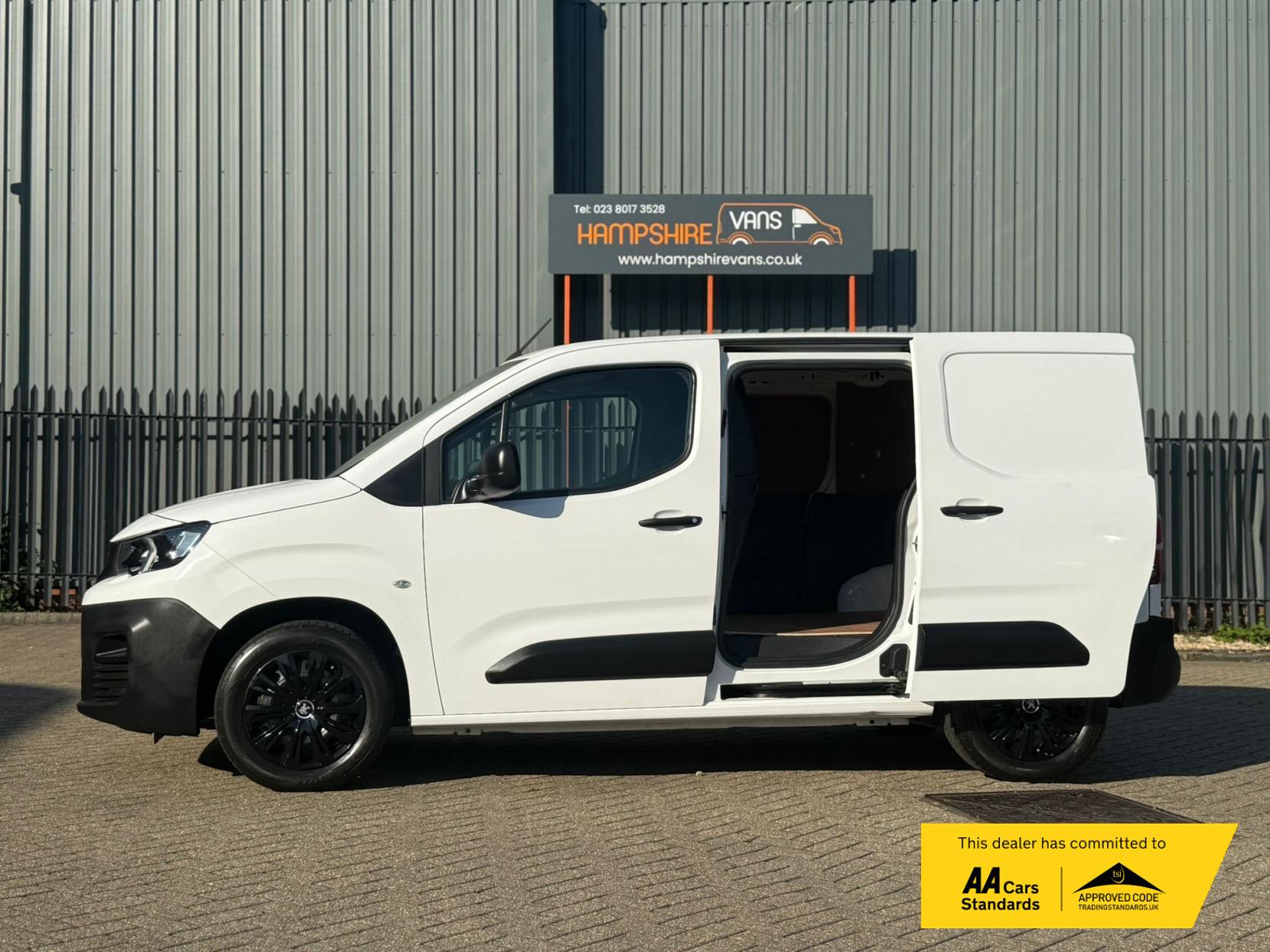 Peugeot Partner 1.5 BlueHDi 1000 Professional Standard Panel Van 5dr Diesel Manual SWB Euro 6 (100 bhp)