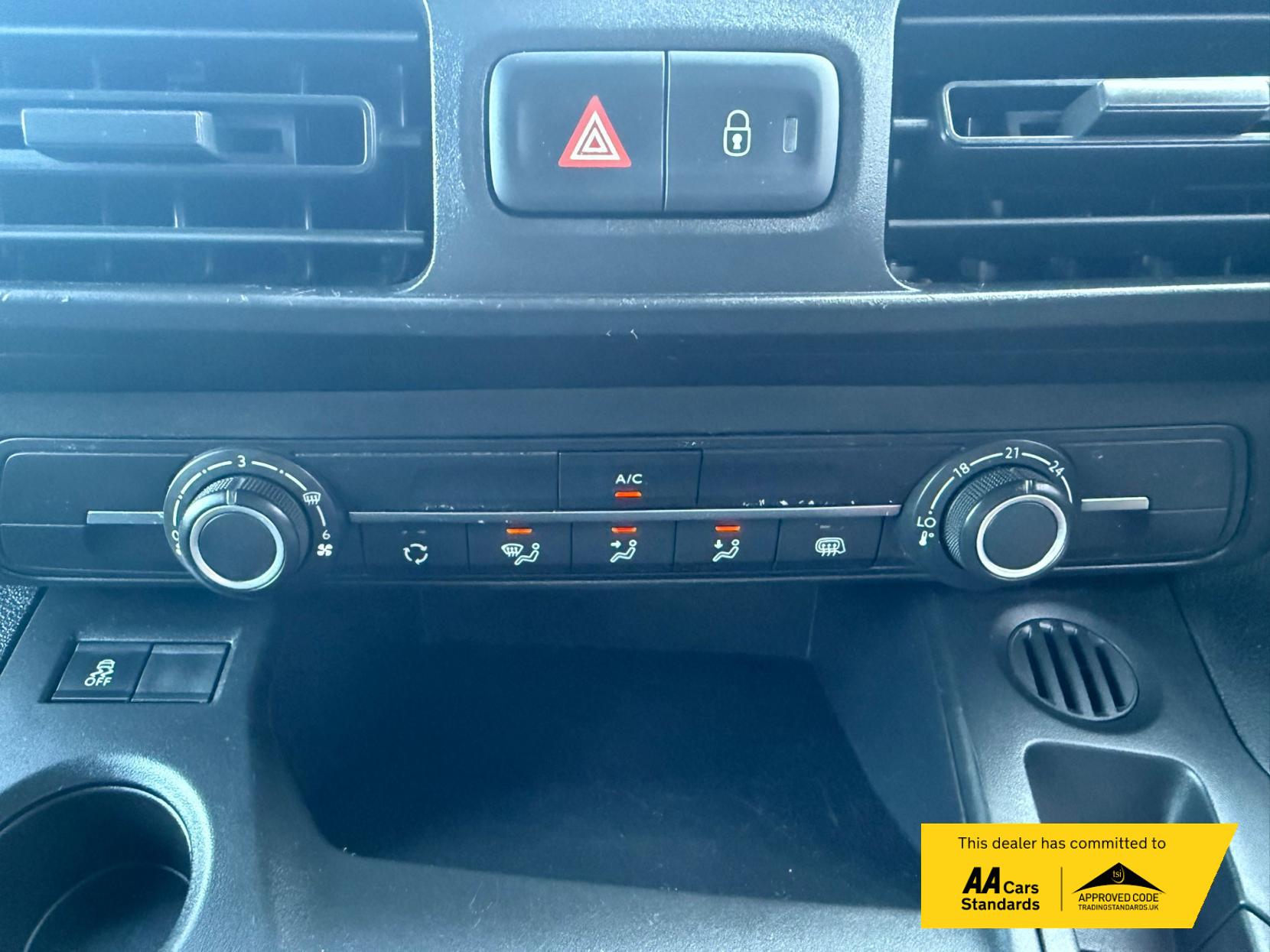 Peugeot Partner 1.5 BlueHDi 1000 Professional Standard Panel Van 5dr Diesel Manual SWB Euro 6 (100 bhp)