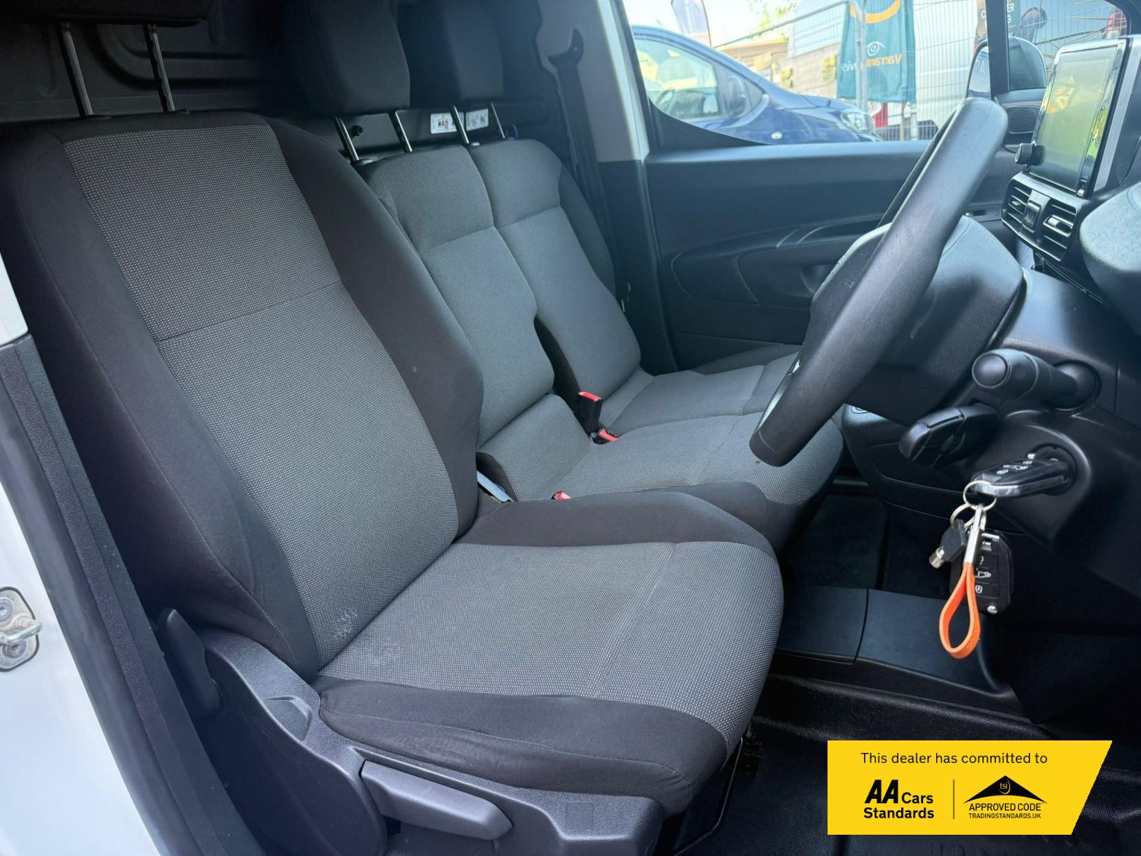 Peugeot Partner 1.5 BlueHDi 1000 Professional Standard Panel Van 5dr Diesel Manual SWB Euro 6 (100 bhp)