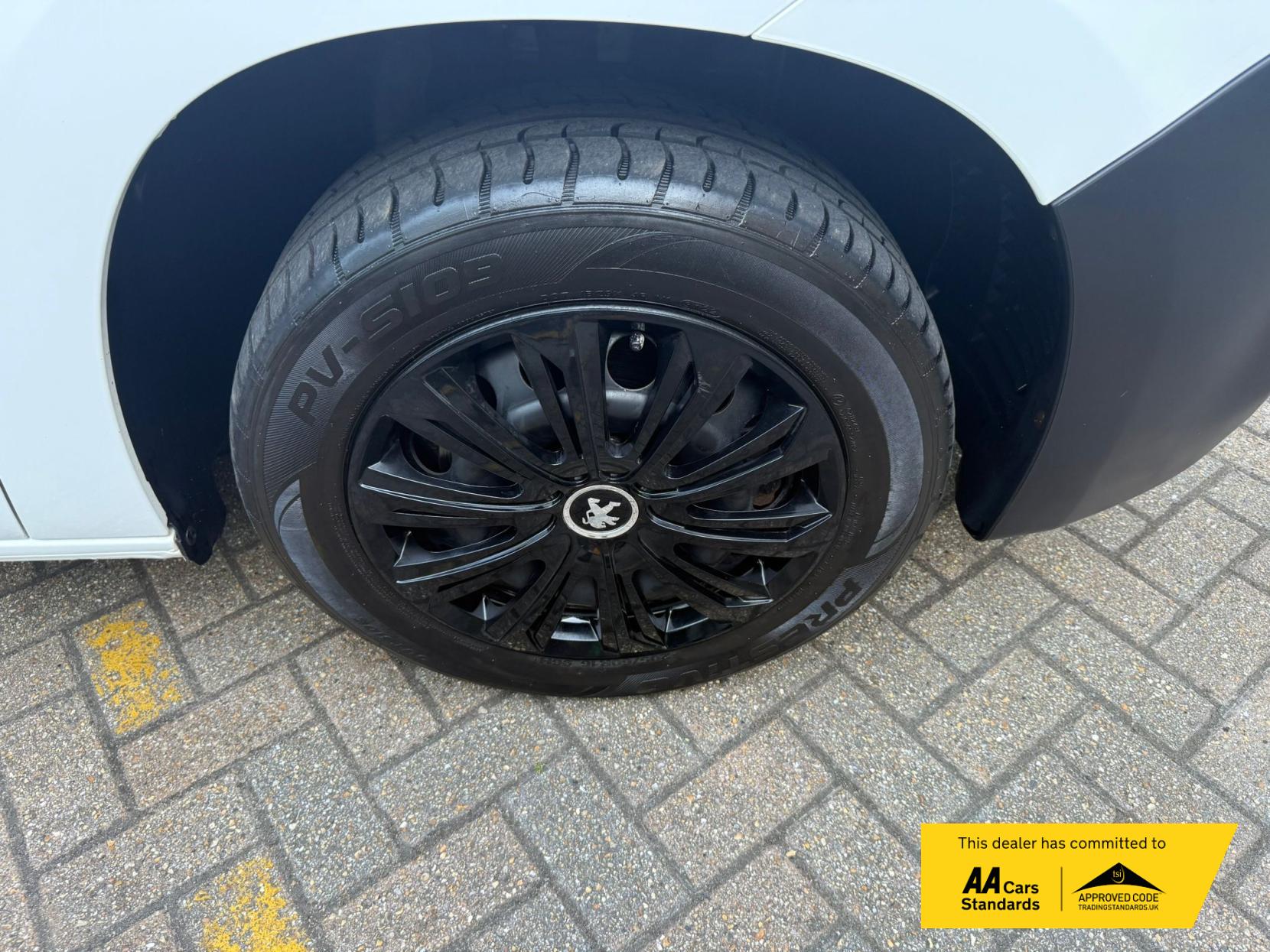 Peugeot Partner 1.5 BlueHDi 1000 Professional Standard Panel Van 5dr Diesel Manual SWB Euro 6 (100 bhp)