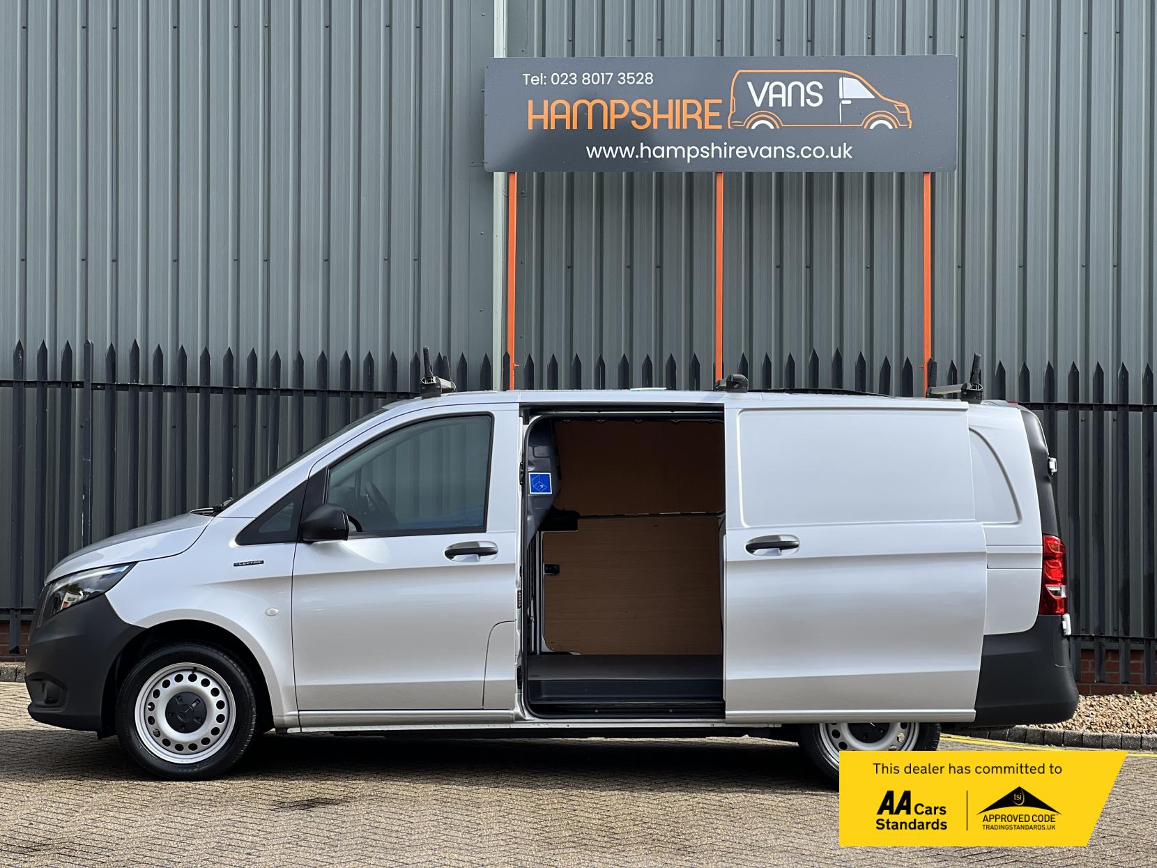 Mercedes-Benz eVito 114 e 41kWh Pure Panel Van 5dr Electric Auto FWD L2 (LWB) (115 ps)