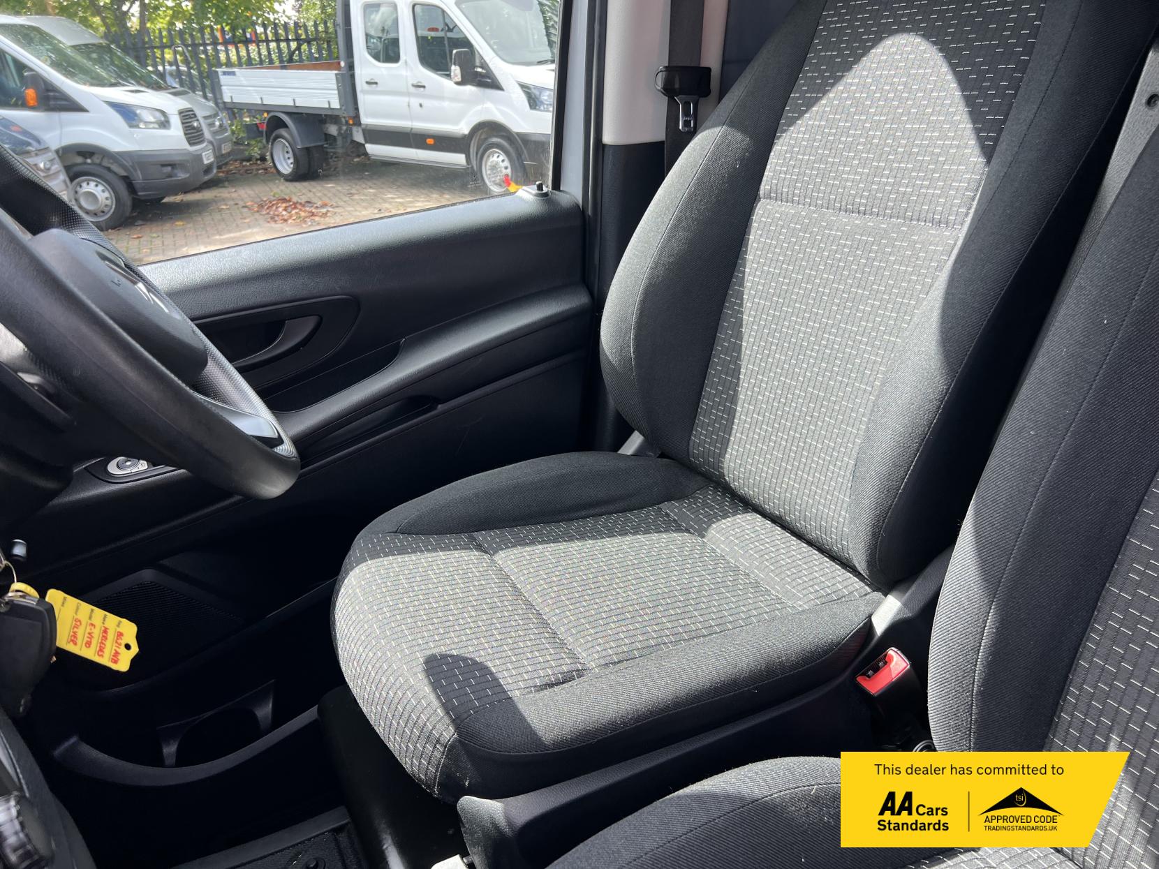 Mercedes-Benz eVito 114 e 41kWh Pure Panel Van 5dr Electric Auto FWD L2 (LWB) (115 ps)