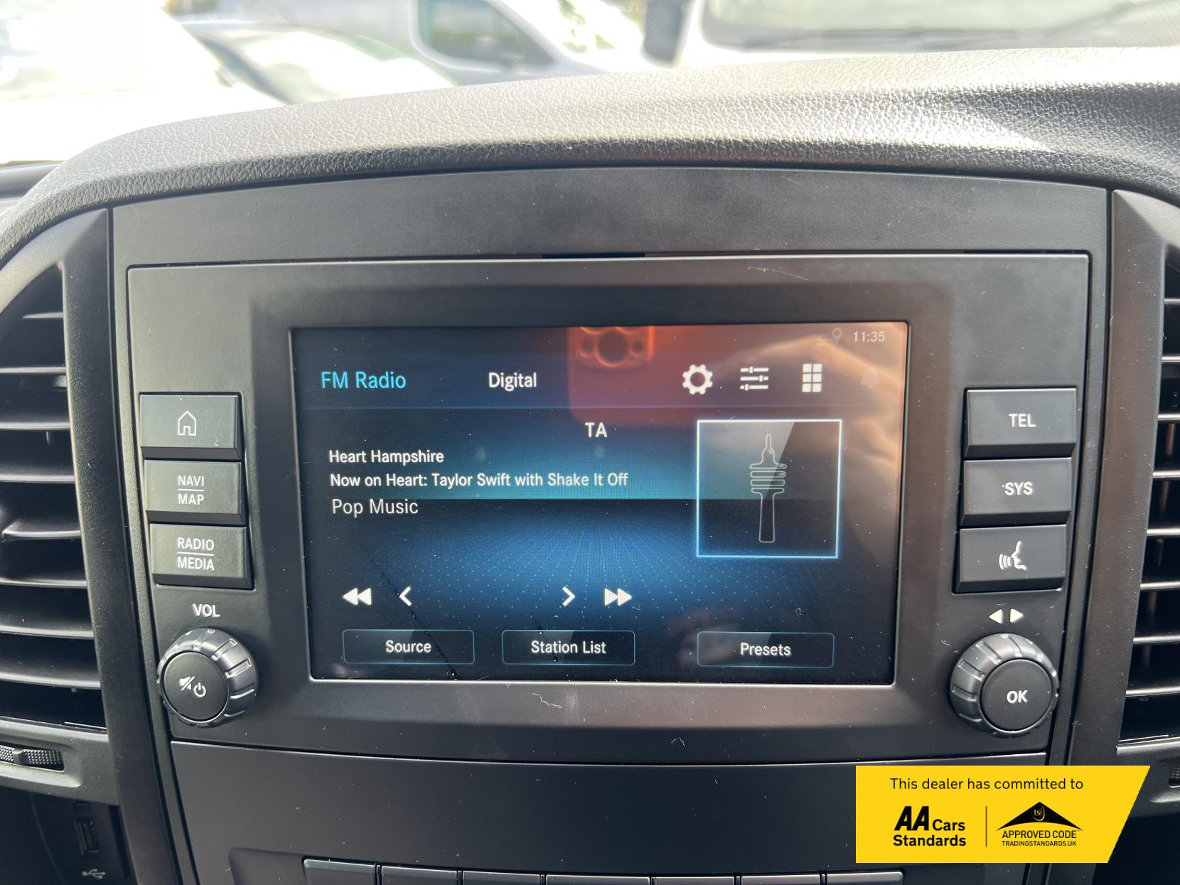 Mercedes-Benz eVito 114 e 41kWh Pure Panel Van 5dr Electric Auto FWD L2 (LWB) (115 ps)