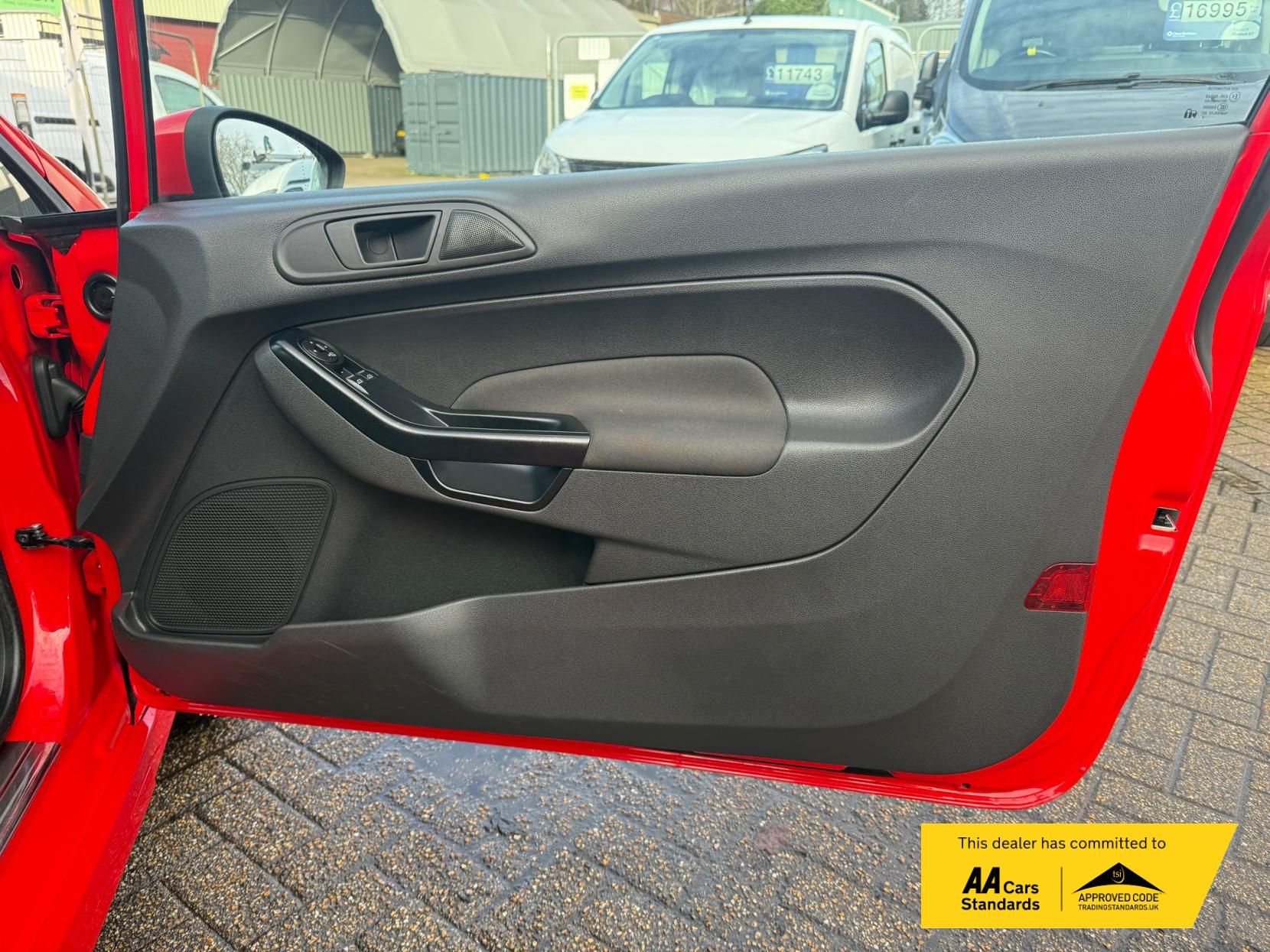 Ford Fiesta Van 1.5 TDCi Sport Panel Van 3dr Diesel Manual (94 g/km, 94 bhp)