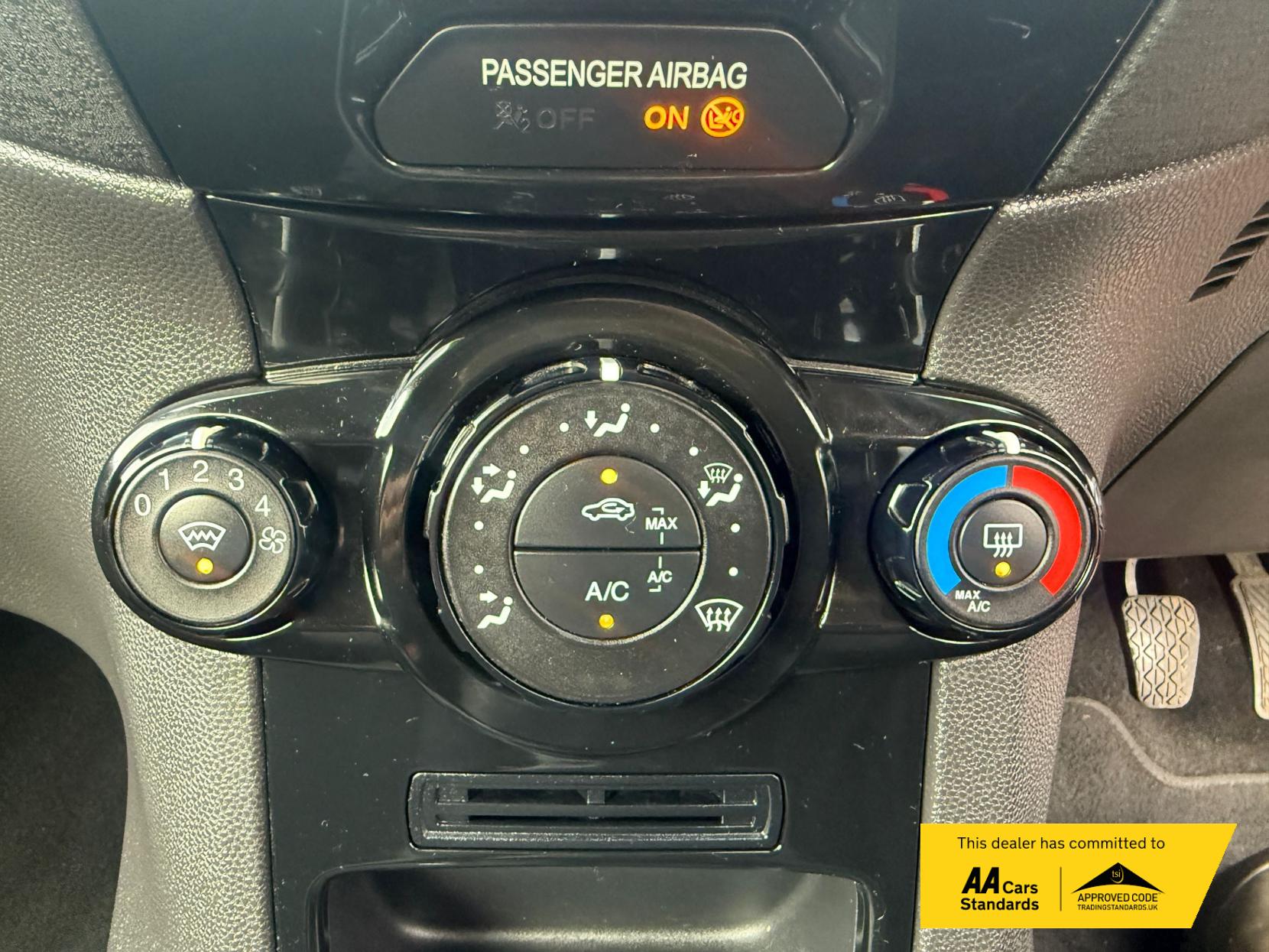 Ford Fiesta Van 1.5 TDCi Sport Panel Van 3dr Diesel Manual (94 g/km, 94 bhp)