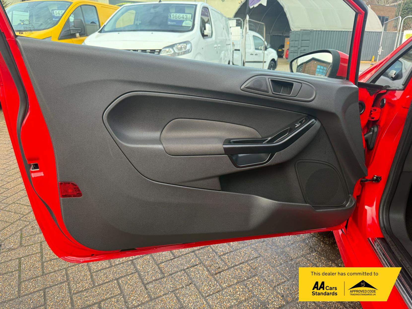 Ford Fiesta Van 1.5 TDCi Sport Panel Van 3dr Diesel Manual (94 g/km, 94 bhp)