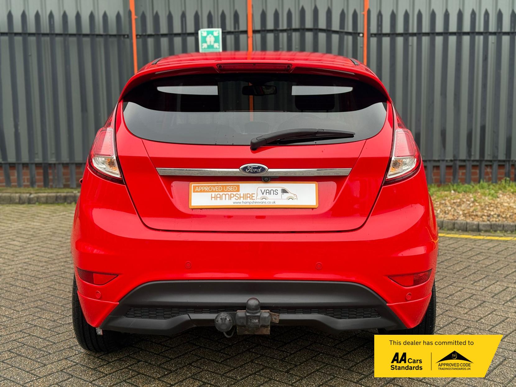 Ford Fiesta Van 1.5 TDCi Sport Panel Van 3dr Diesel Manual (94 g/km, 94 bhp)