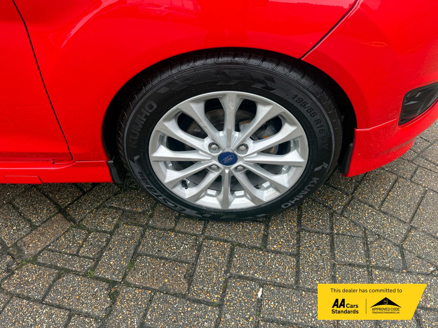 Ford Fiesta Van 1.5 TDCi Sport Panel Van 3dr Diesel Manual (94 g/km, 94 bhp)