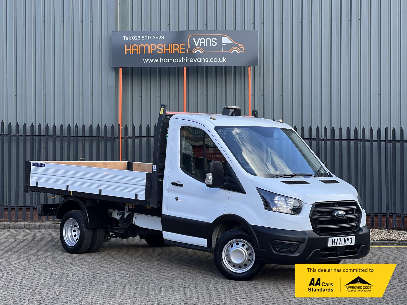 Ford Transit 2.0 350 EcoBlue Leader Tipper 2dr Diesel Manual RWD L2 Euro 6 (s/s) (1-Stop) (130 ps)