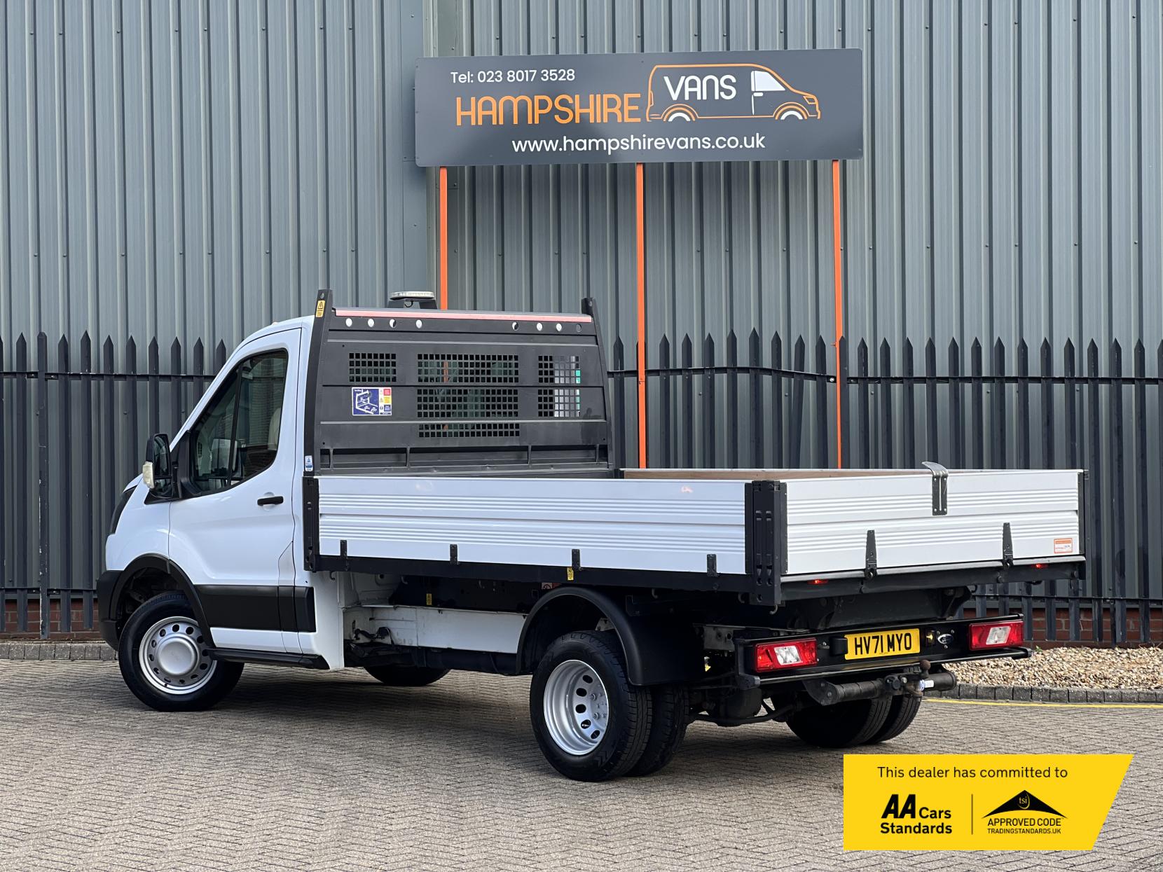 Ford Transit 2.0 350 EcoBlue Leader Tipper 2dr Diesel Manual RWD L2 Euro 6 (s/s) (1-Stop) (130 ps)