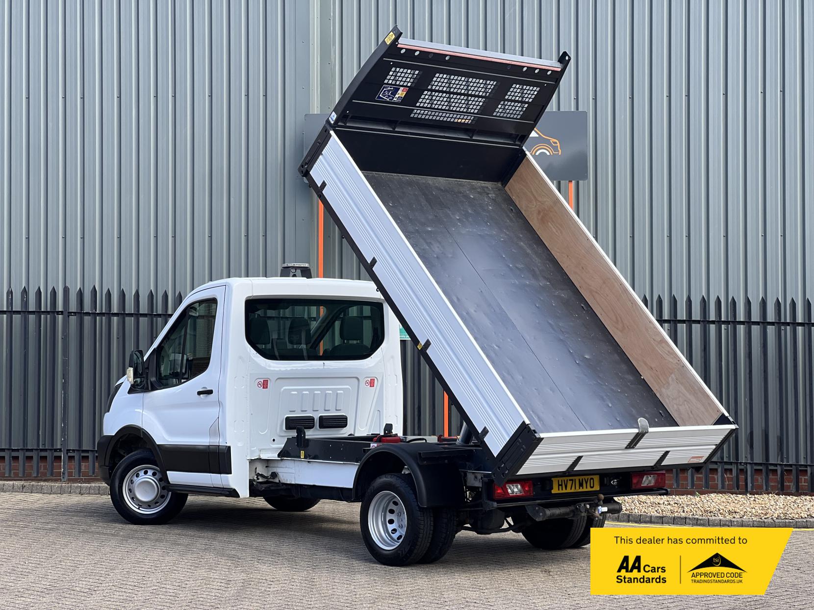 Ford Transit 2.0 350 EcoBlue Leader Tipper 2dr Diesel Manual RWD L2 Euro 6 (s/s) (1-Stop) (130 ps)