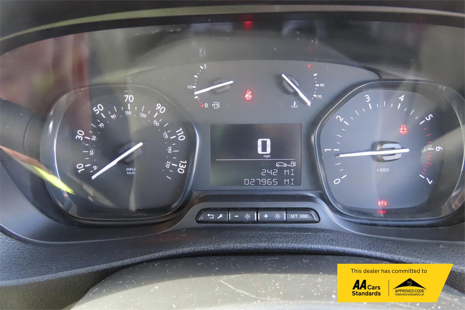 Vauxhall Vivaro 2.0 Turbo D 3100 Sportive Panel Van 5dr Diesel Manual L2 H1 Euro 6 (s/s) (120 ps)