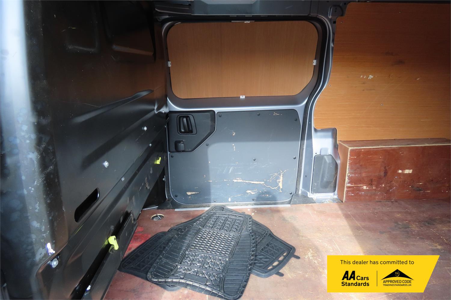 Vauxhall Vivaro 2.0 Turbo D 3100 Sportive Panel Van 5dr Diesel Manual L2 H1 Euro 6 (s/s) (120 ps)