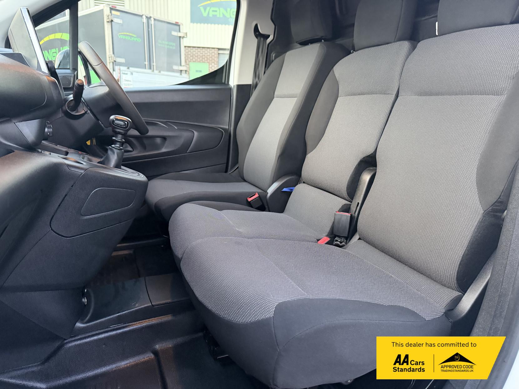 Vauxhall Combo 1.5 Turbo D 2300 Pro Panel Van 5dr Diesel Manual L1 H1 Euro 6 (s/s) (100 ps)