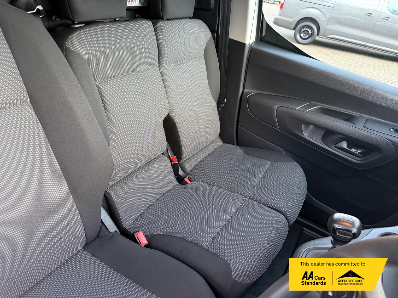 Vauxhall Combo 1.5 Turbo D 2300 Pro Panel Van 5dr Diesel Manual L1 H1 Euro 6 (s/s) (100 ps)