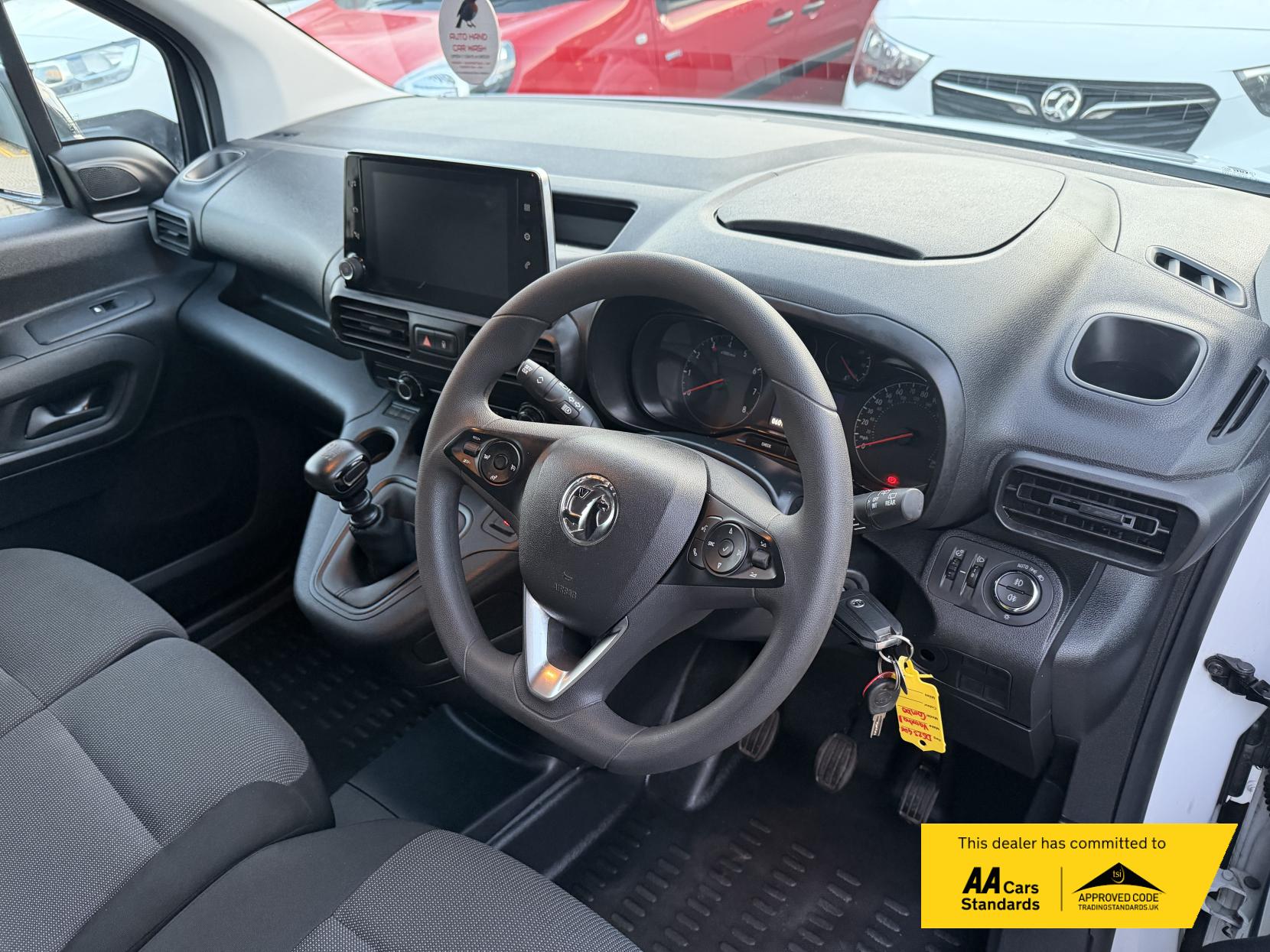 Vauxhall Combo 1.5 Turbo D 2300 Pro Panel Van 5dr Diesel Manual L1 H1 Euro 6 (s/s) (100 ps)