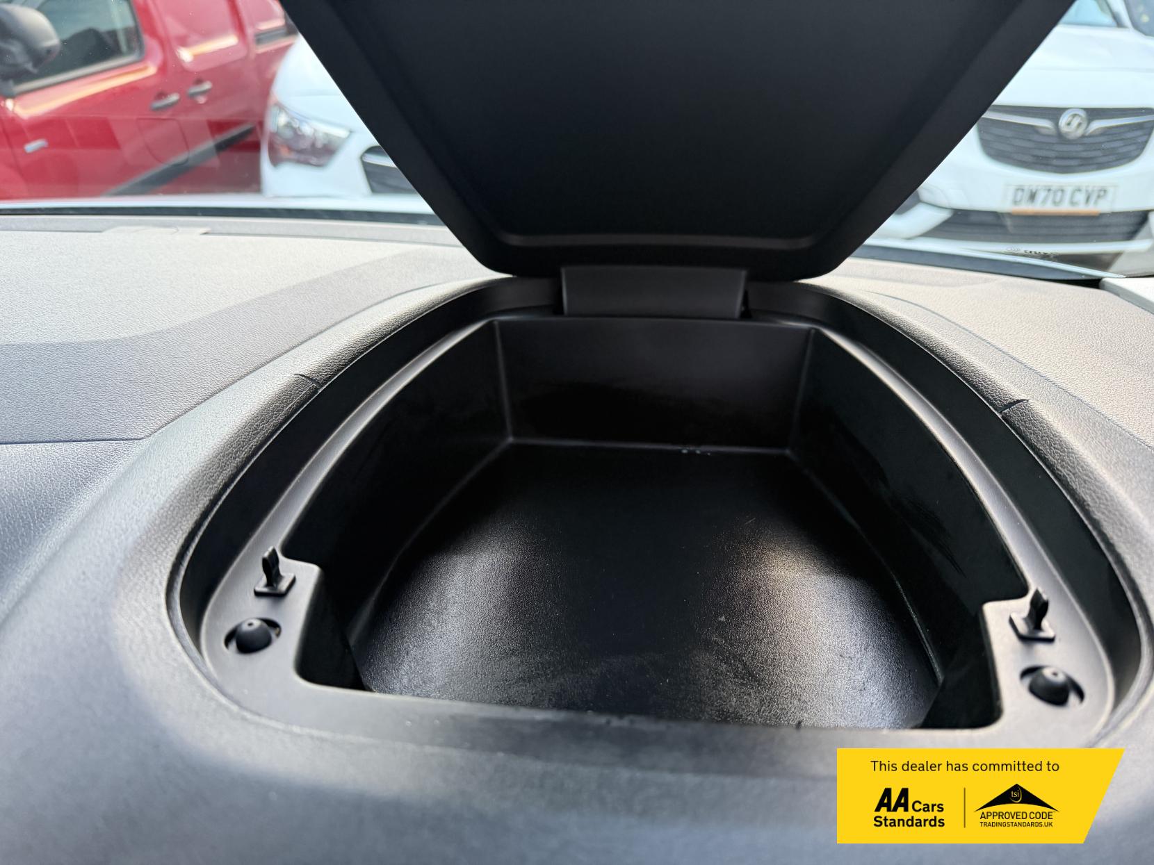 Vauxhall Combo 1.5 Turbo D 2300 Pro Panel Van 5dr Diesel Manual L1 H1 Euro 6 (s/s) (100 ps)