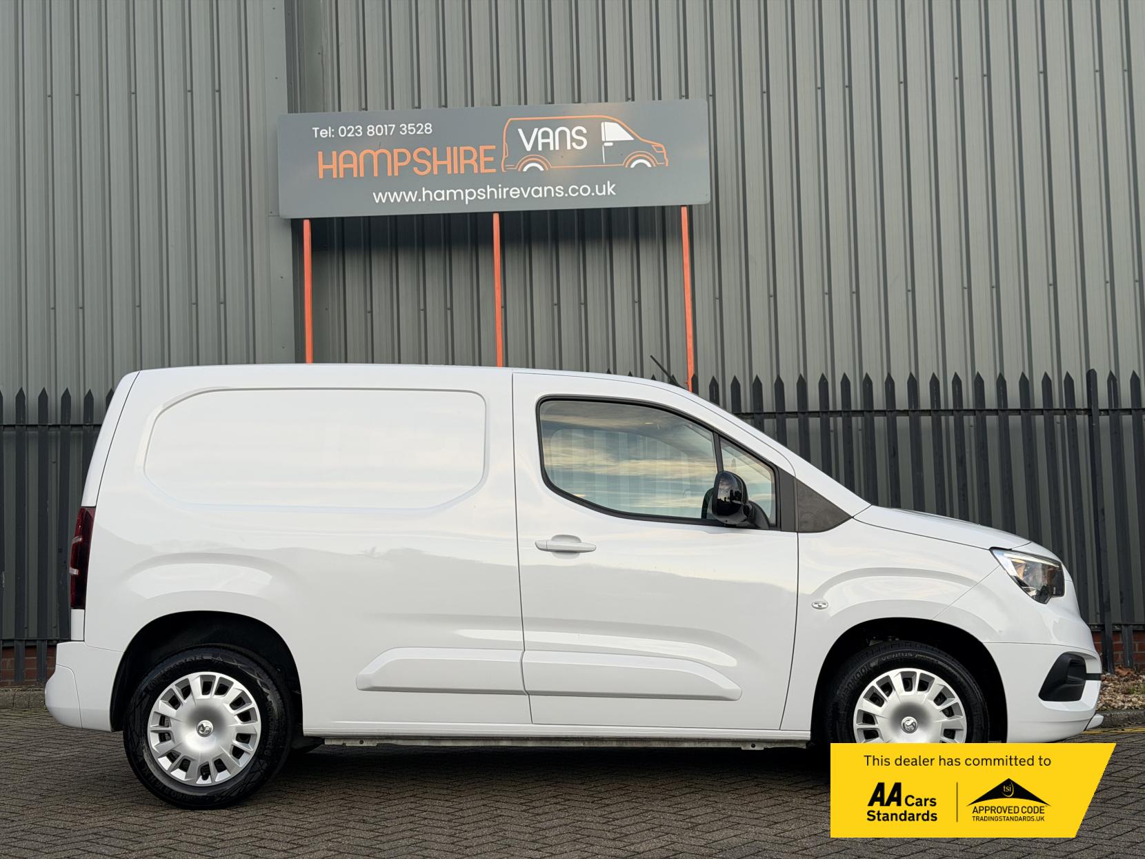 Vauxhall Combo 1.5 Turbo D 2300 Pro Panel Van 5dr Diesel Manual L1 H1 Euro 6 (s/s) (100 ps)
