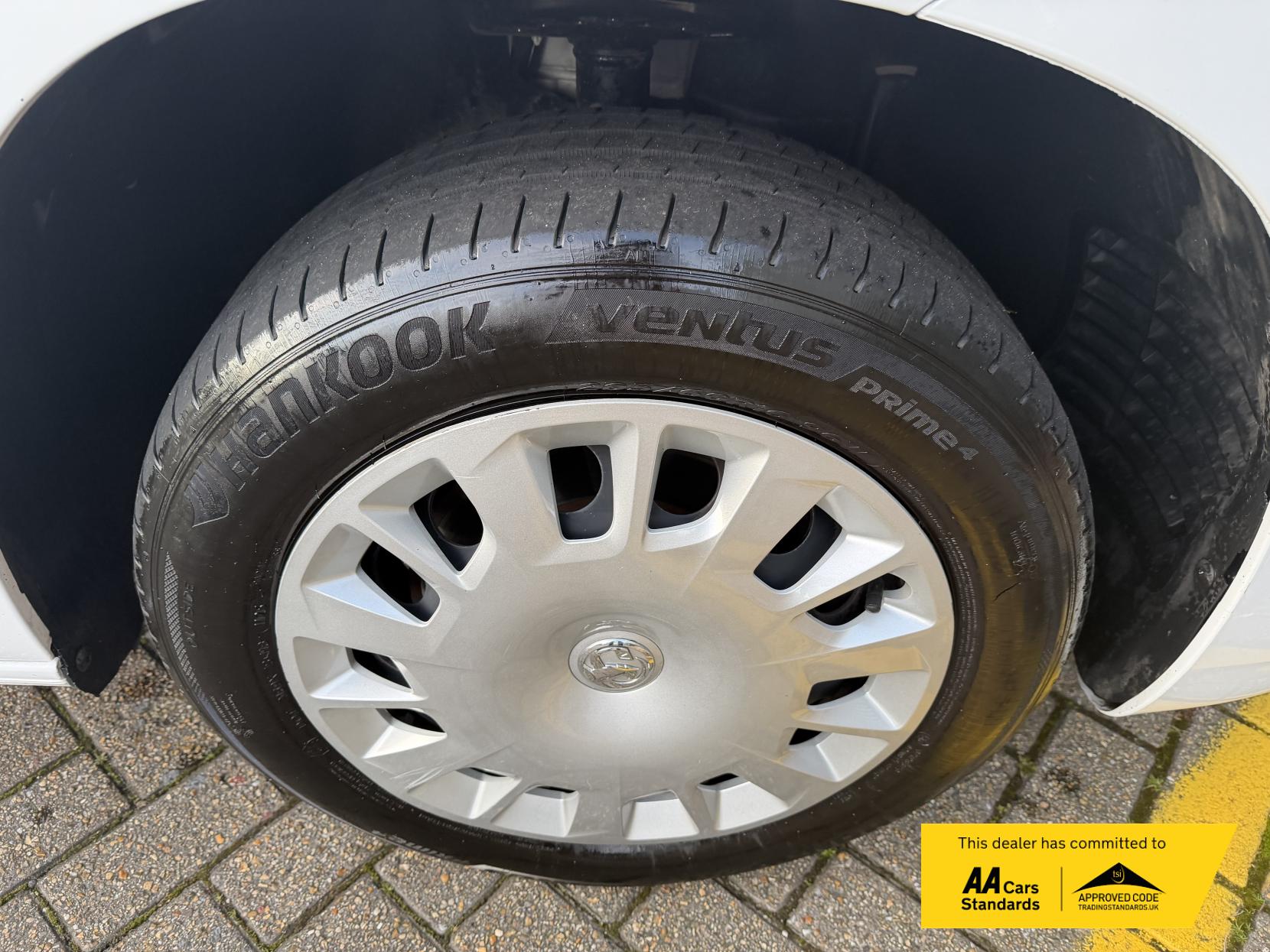 Vauxhall Combo 1.5 Turbo D 2300 Pro Panel Van 5dr Diesel Manual L1 H1 Euro 6 (s/s) (100 ps)