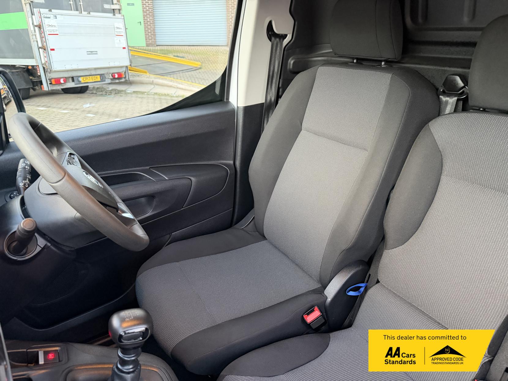 Vauxhall Combo 1.5 Turbo D 2300 Pro Panel Van 5dr Diesel Manual L1 H1 Euro 6 (s/s) (100 ps)