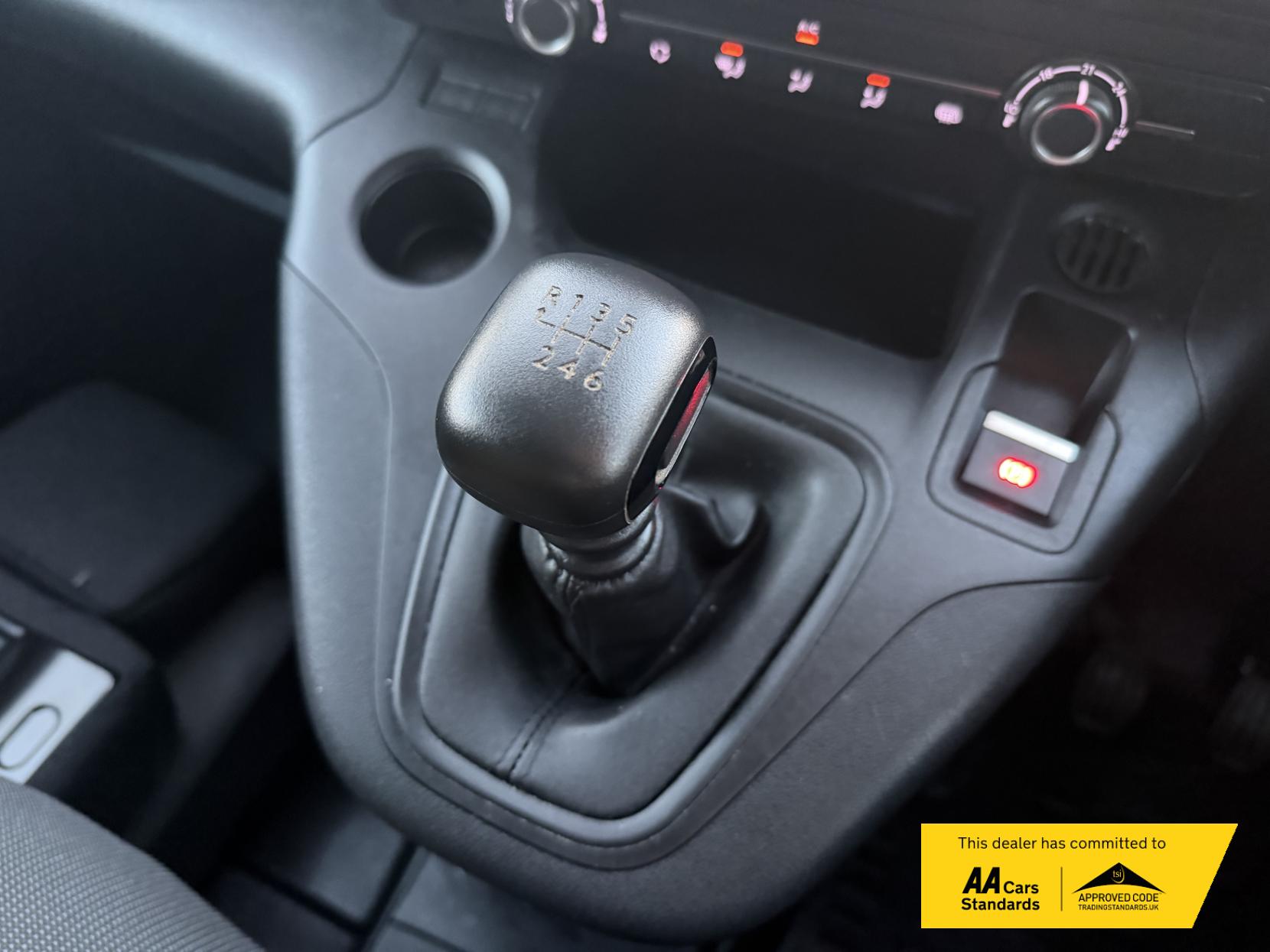 Vauxhall Combo 1.5 Turbo D 2300 Pro Panel Van 5dr Diesel Manual L1 H1 Euro 6 (s/s) (100 ps)