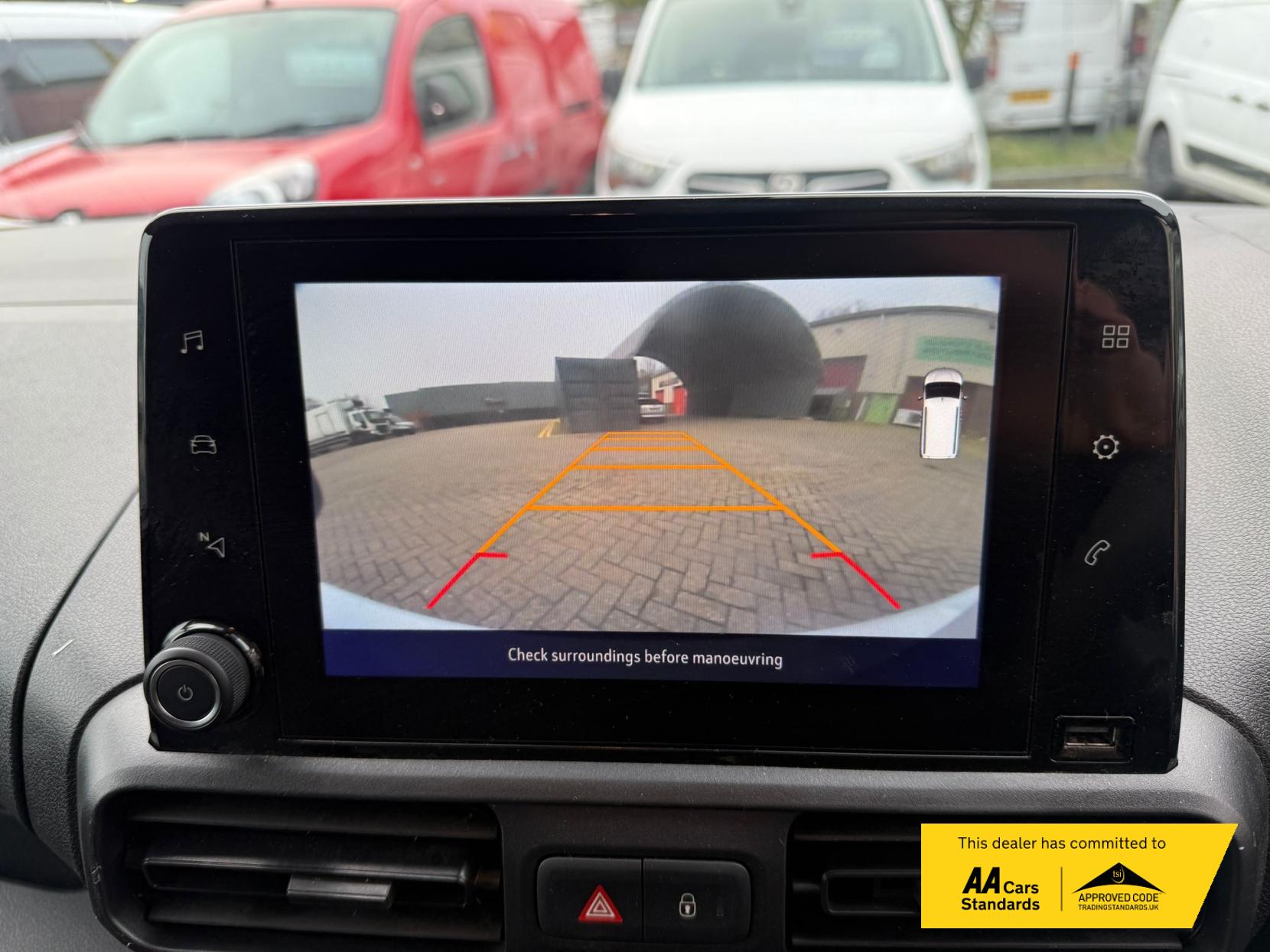 Vauxhall Combo 1.5 Turbo D 2300 Pro Panel Van 5dr Diesel Manual L1 H1 Euro 6 (s/s) (100 ps)