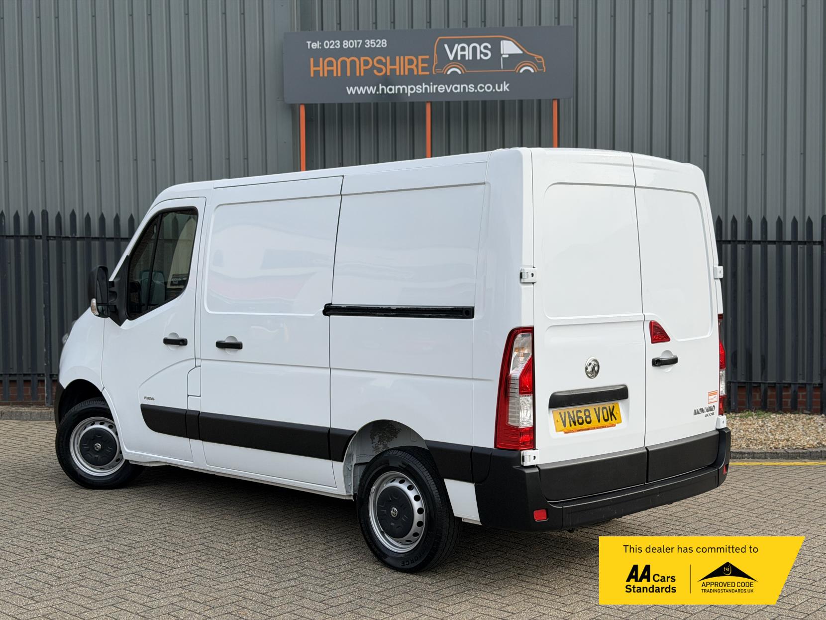 Vauxhall Movano 2.3 CDTi 3500 Panel Van 5dr Diesel Manual FWD L1 H1 Euro 6 (110 ps)