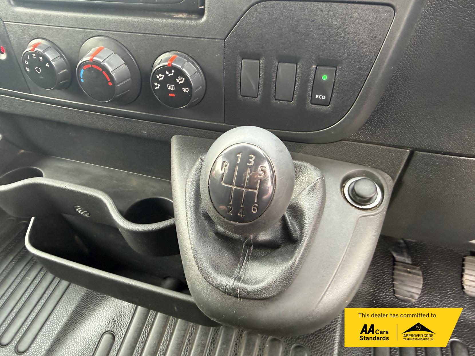 Vauxhall Movano 2.3 CDTi 3500 Panel Van 5dr Diesel Manual FWD L1 H1 Euro 6 (110 ps)