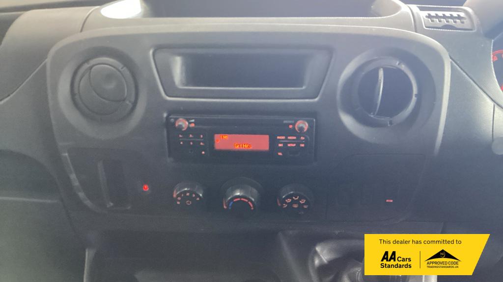Vauxhall Movano 2.3 CDTi 3500 Panel Van 5dr Diesel Manual FWD L1 H1 Euro 6 (110 ps)
