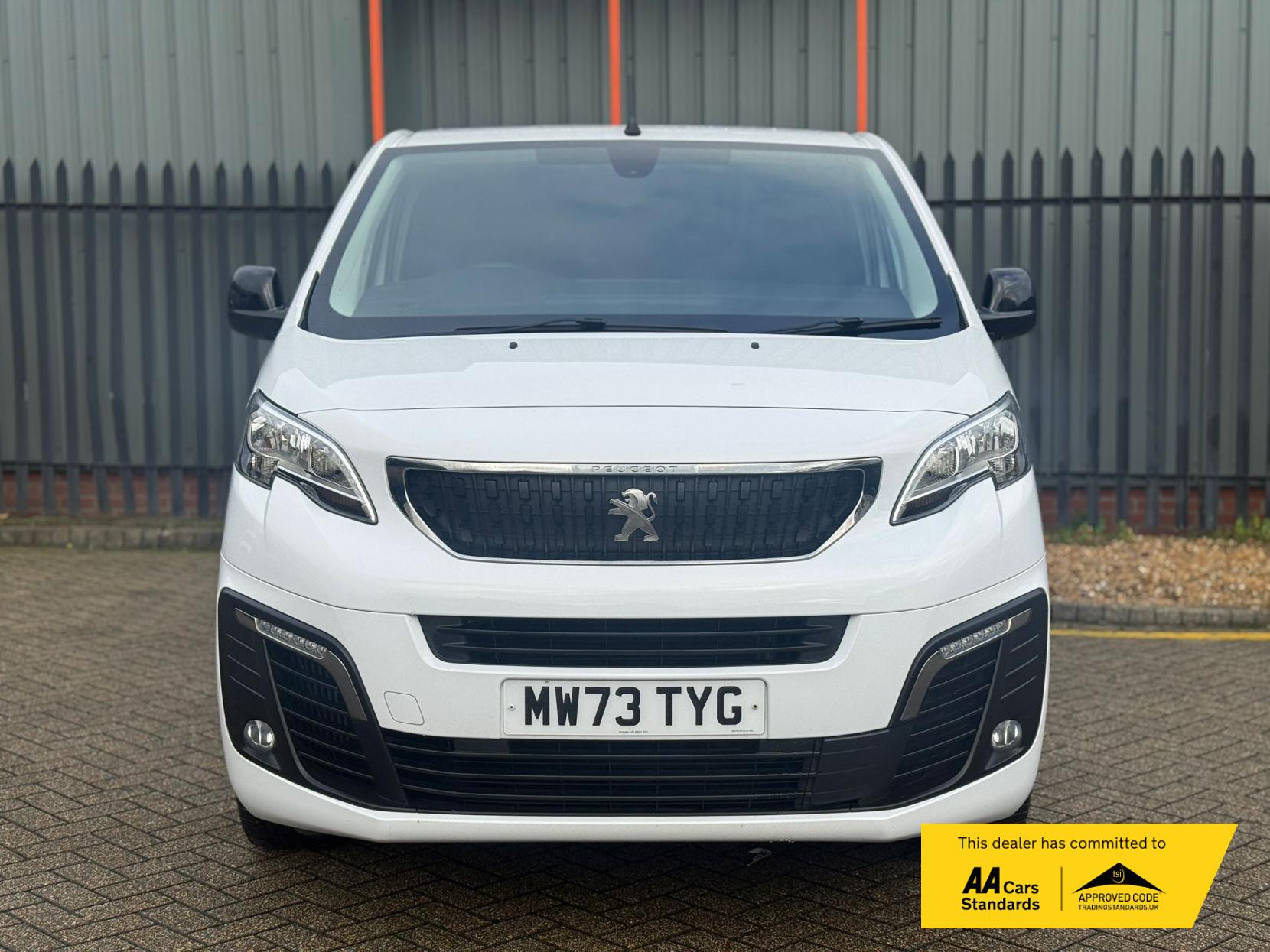 Peugeot Expert 1.5 BlueHDi 1000 Asphalt Premium + Standard Panel Van 6dr Diesel Manual MWB Euro 6 (s/s) (100 bhp)