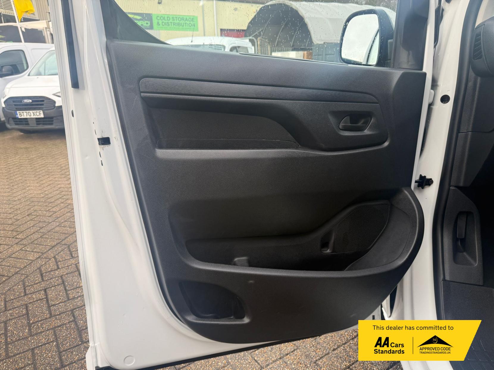 Peugeot Expert 1.5 BlueHDi 1000 Asphalt Premium + Standard Panel Van 6dr Diesel Manual MWB Euro 6 (s/s) (100 bhp)