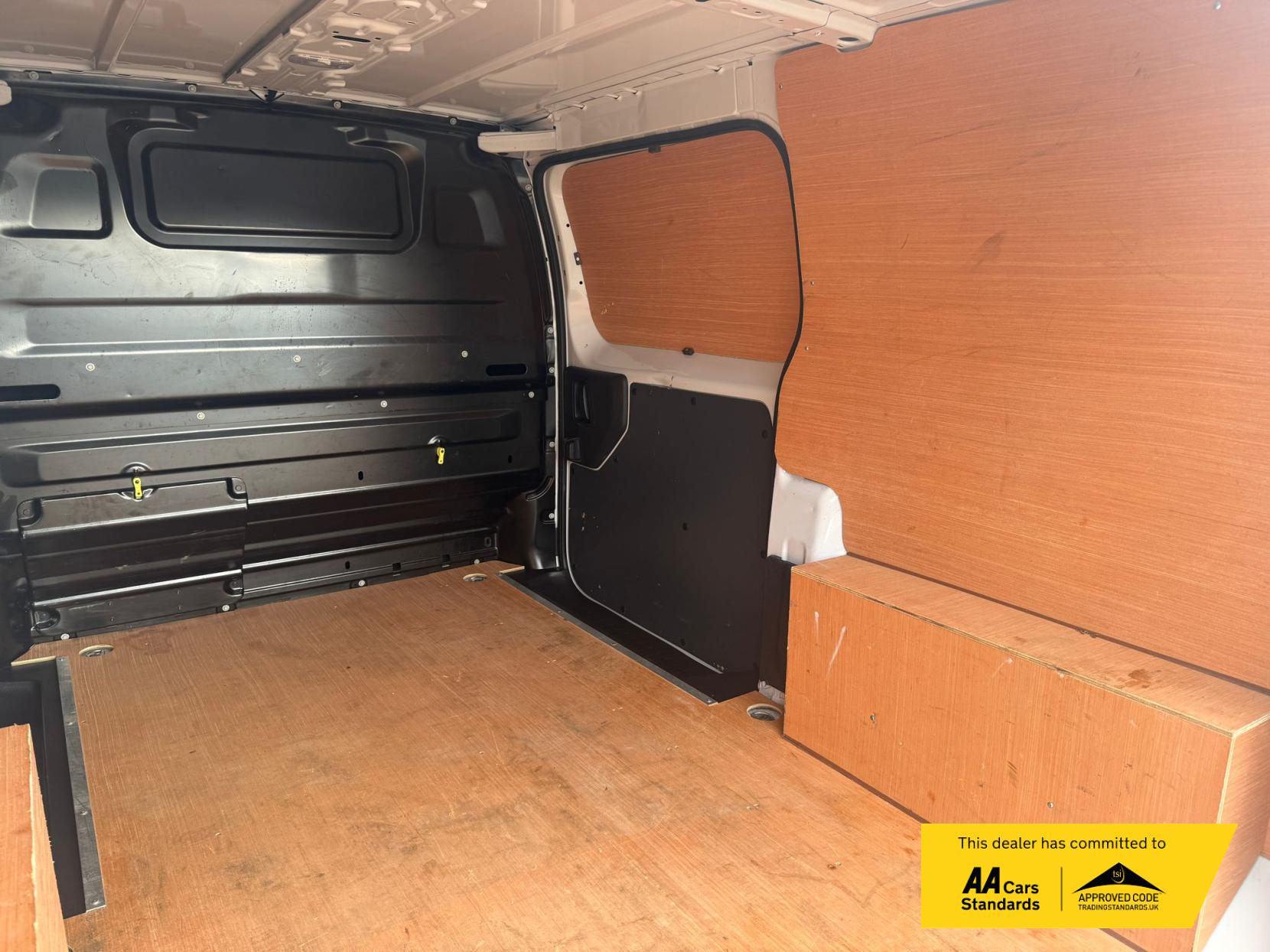 Peugeot Expert 1.5 BlueHDi 1000 Asphalt Premium + Standard Panel Van 6dr Diesel Manual MWB Euro 6 (s/s) (100 bhp)