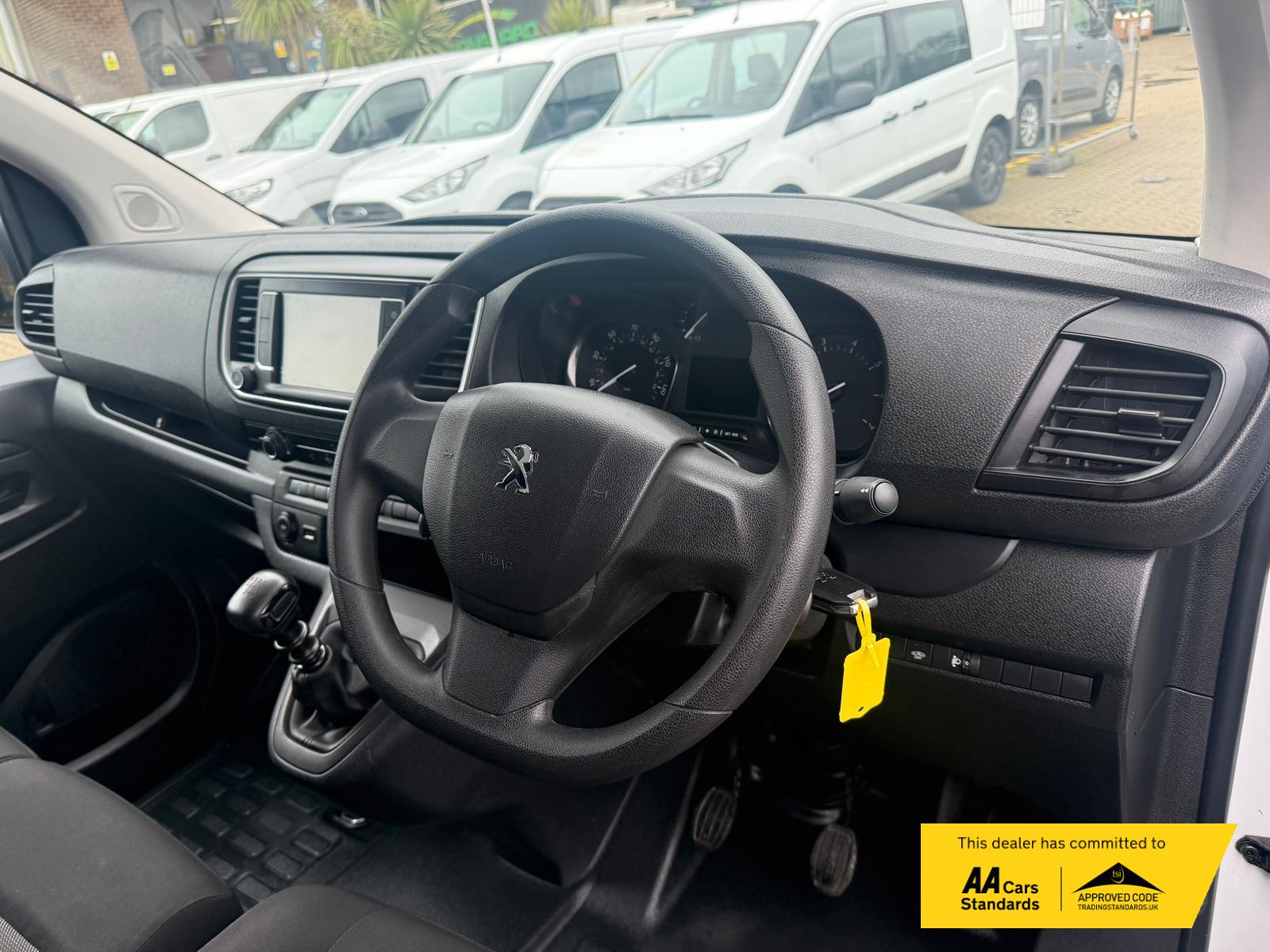 Peugeot Expert 1.5 BlueHDi 1000 Asphalt Premium + Standard Panel Van 6dr Diesel Manual MWB Euro 6 (s/s) (100 bhp)