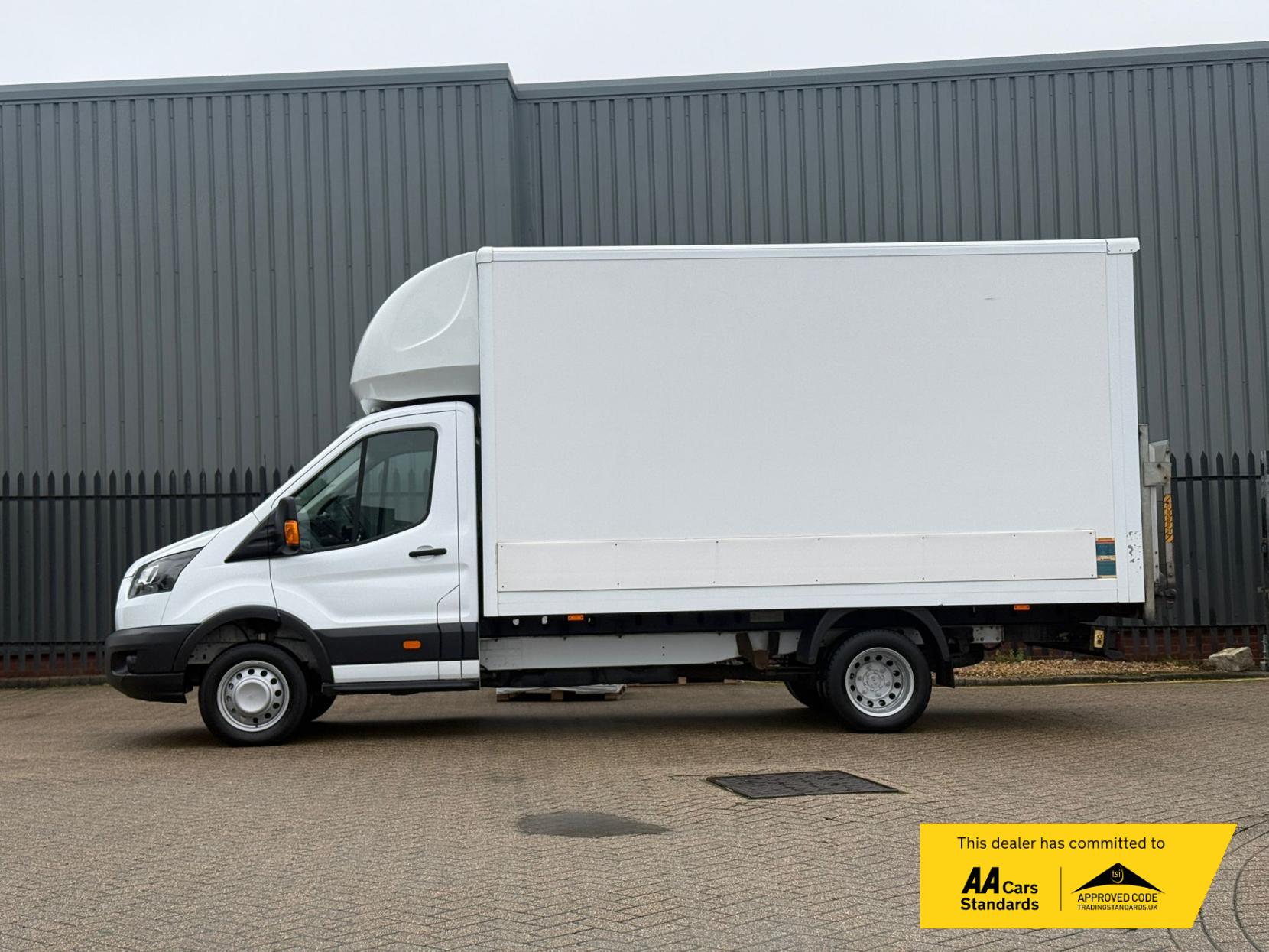 2019 Ford Transit - Thumbnail 8