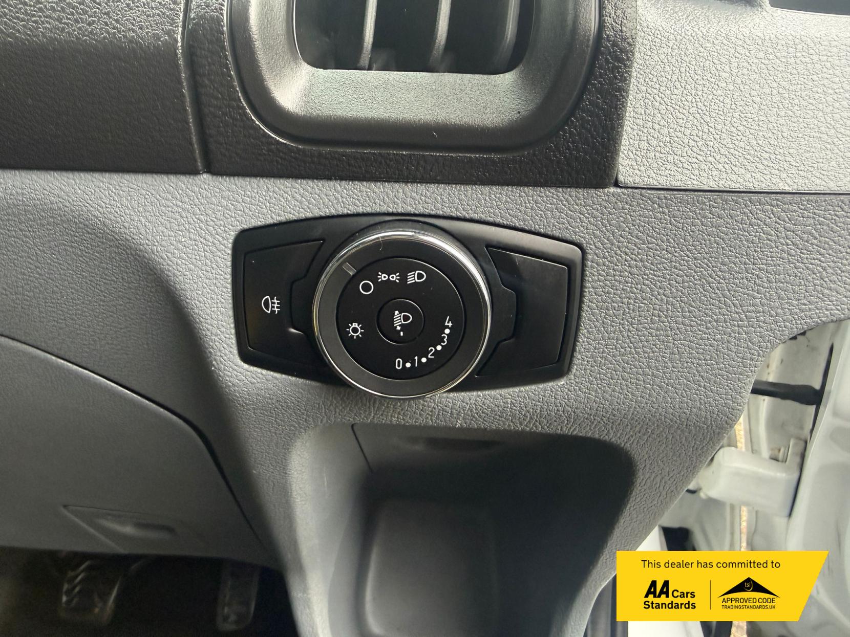 2019 Ford Transit - Thumbnail 30