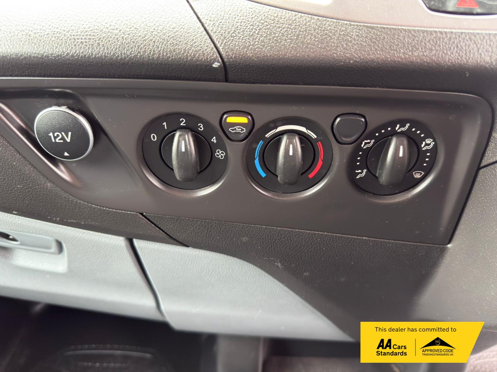 2018 Ford Transit Custom 2.0 TDCi 270 Trend Panel Van 5dr Diesel Manual L1 H1 (157 g/km, 128 bhp) - Thumbnail 30