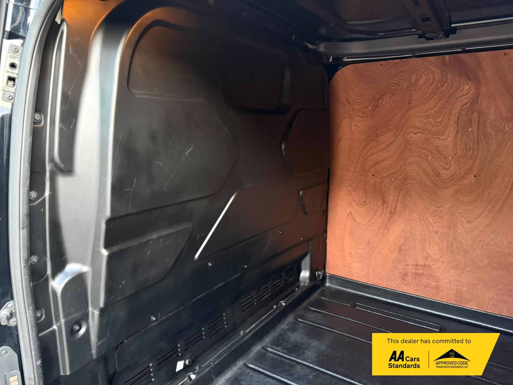 2018 Ford Transit Custom 2.0 TDCi 270 Trend Panel Van 5dr Diesel Manual L1 H1 (157 g/km, 128 bhp) - Thumbnail 51