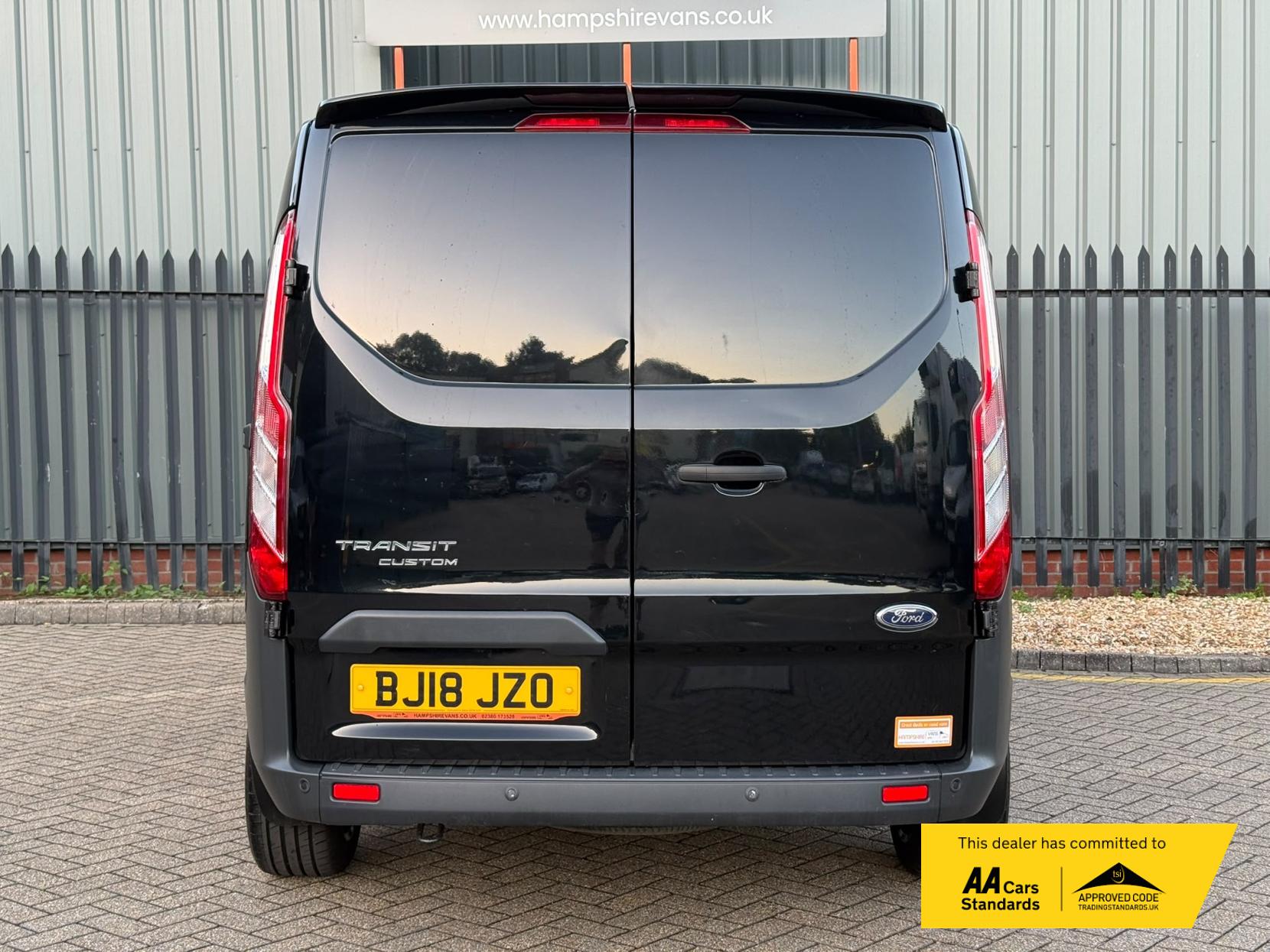 2018 Ford Transit Custom 2.0 TDCi 270 Trend Panel Van 5dr Diesel Manual L1 H1 (157 g/km, 128 bhp) - Thumbnail 8