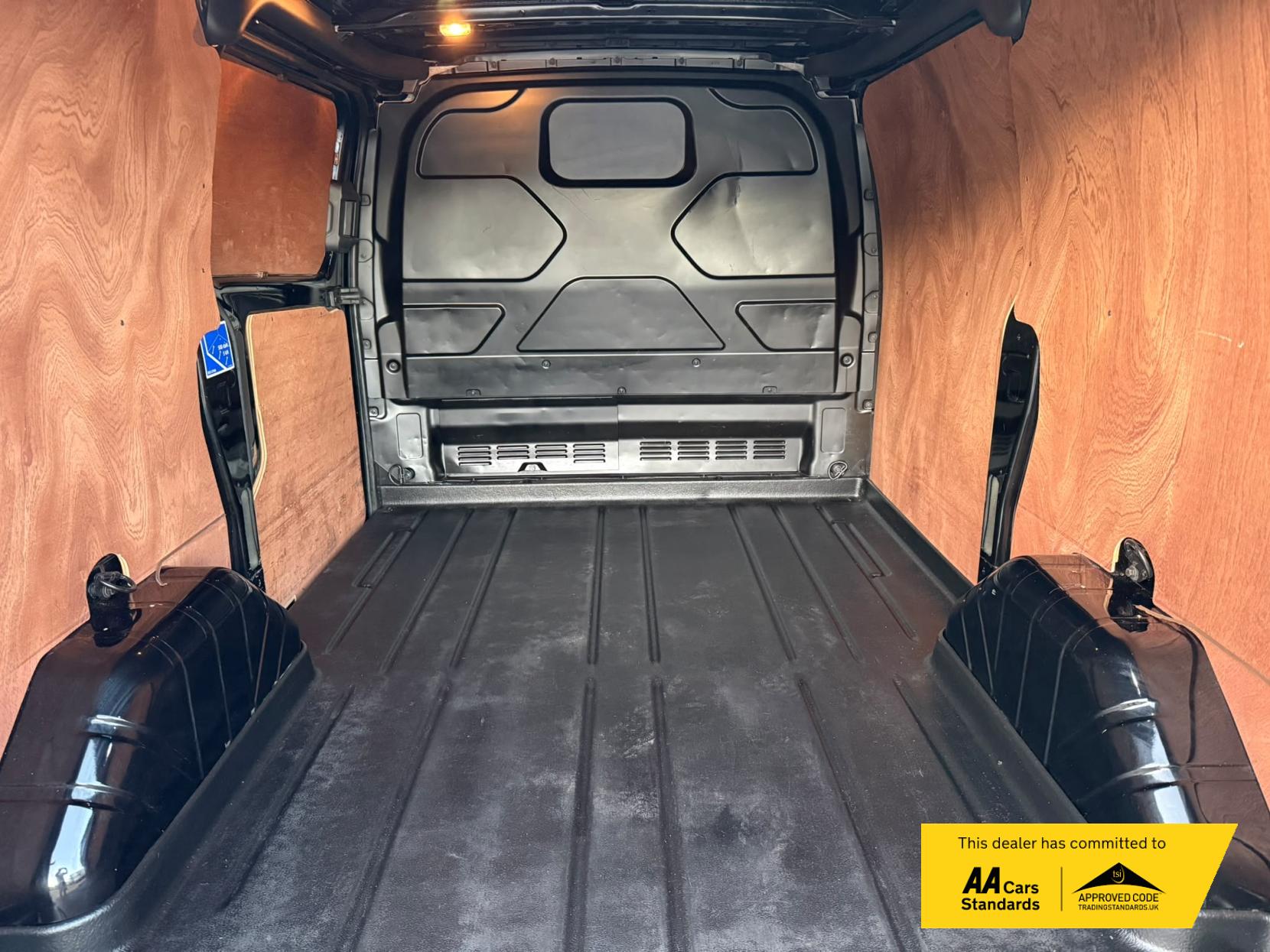 2018 Ford Transit Custom 2.0 TDCi 270 Trend Panel Van 5dr Diesel Manual L1 H1 (157 g/km, 128 bhp) - Thumbnail 48