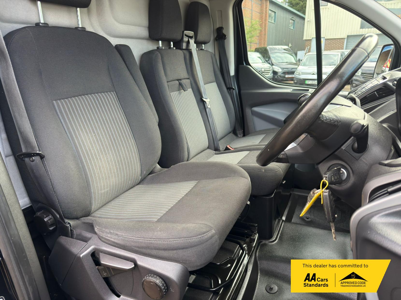 2018 Ford Transit Custom 2.0 TDCi 270 Trend Panel Van 5dr Diesel Manual L1 H1 (157 g/km, 128 bhp) - Thumbnail 8