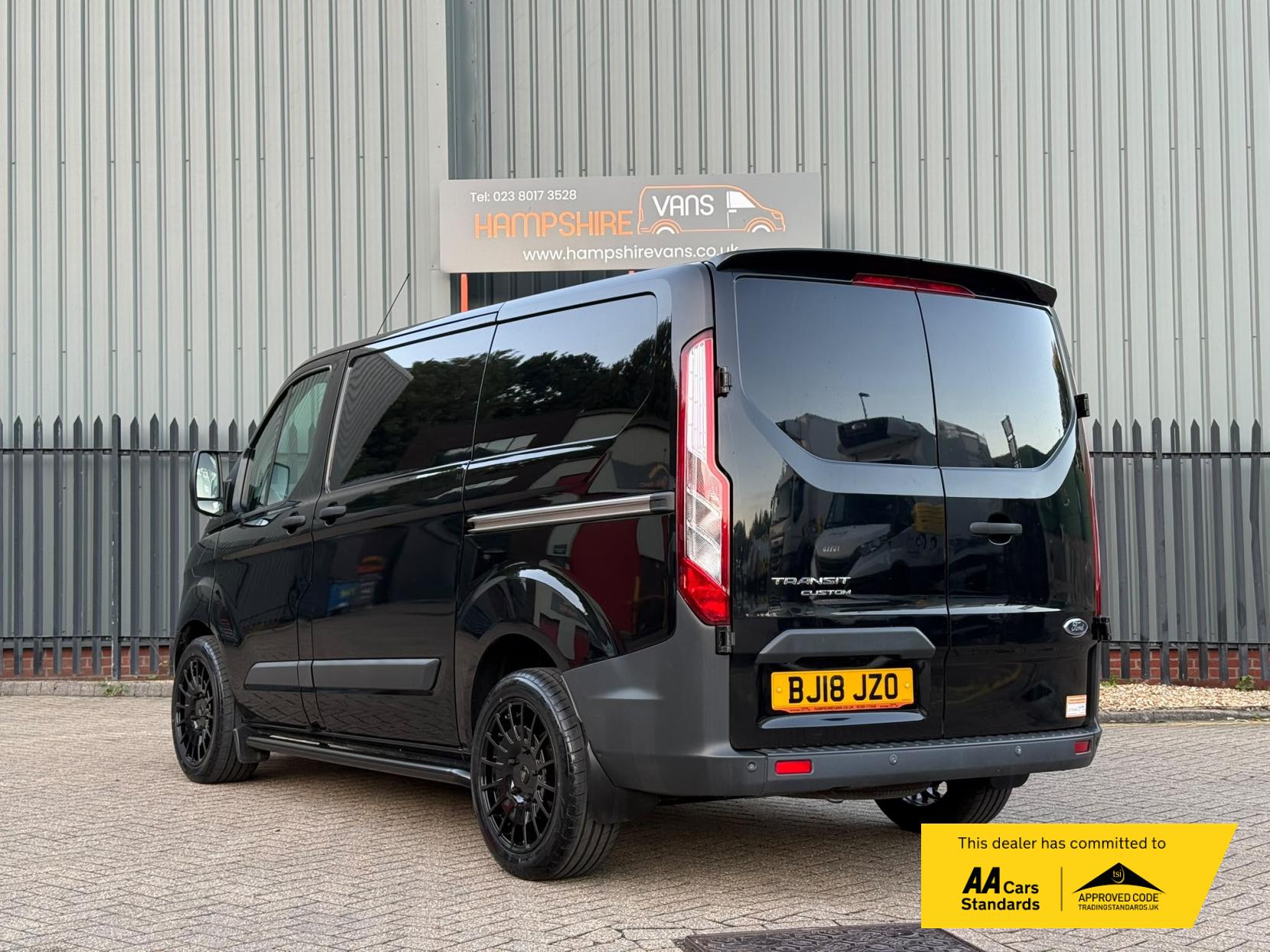 2018 Ford Transit Custom 2.0 TDCi 270 Trend Panel Van 5dr Diesel Manual L1 H1 (157 g/km, 128 bhp) - Thumbnail 3