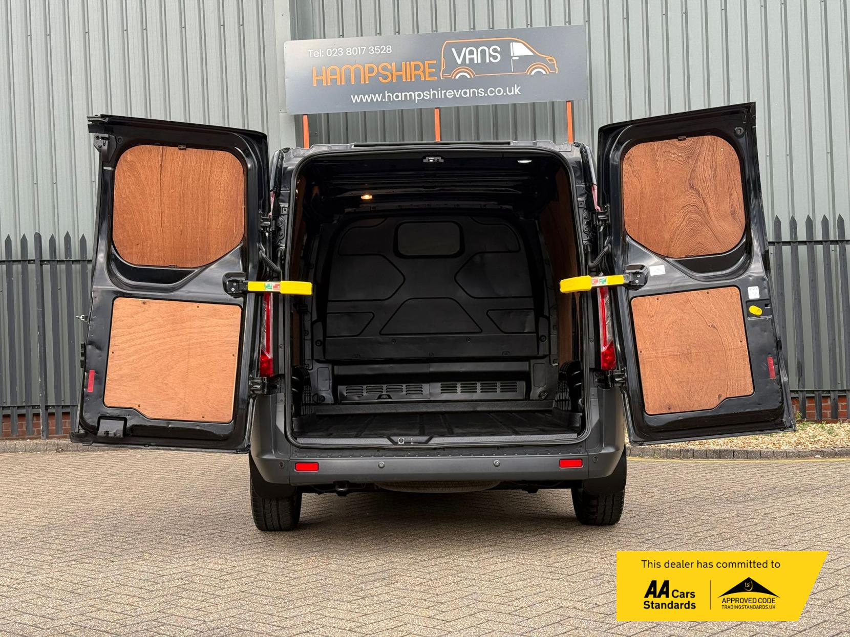 2018 Ford Transit Custom 2.0 TDCi 270 Trend Panel Van 5dr Diesel Manual L1 H1 (157 g/km, 128 bhp) - Thumbnail 16
