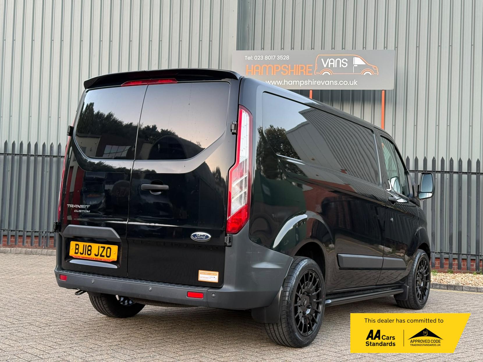 2018 Ford Transit Custom 2.0 TDCi 270 Trend Panel Van 5dr Diesel Manual L1 H1 (157 g/km, 128 bhp) - Thumbnail 4