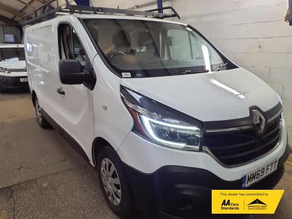 Renault Trafic 2.0 dCi ENERGY 28 Business Panel Van 5dr Diesel Manual SWB Standard Roof Euro 6 (s/s) (120 ps)